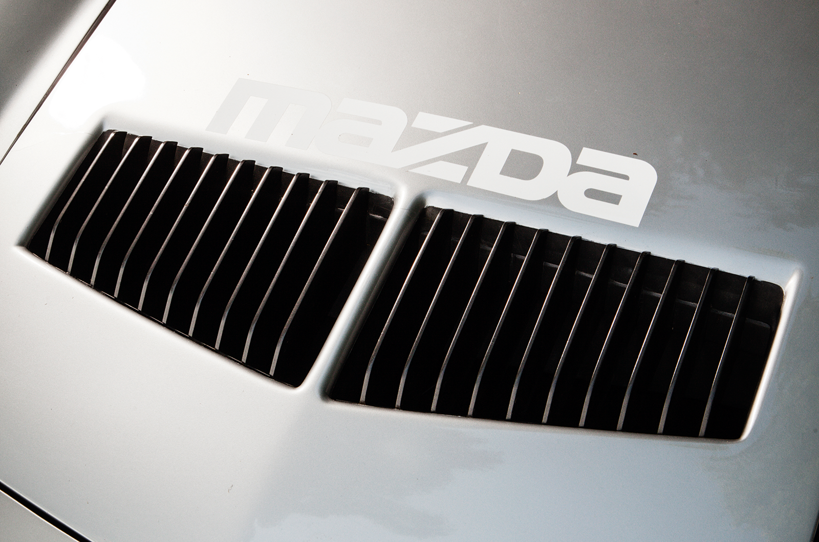 Classic & Sports Car – Mazda RX500: a step into the unknown