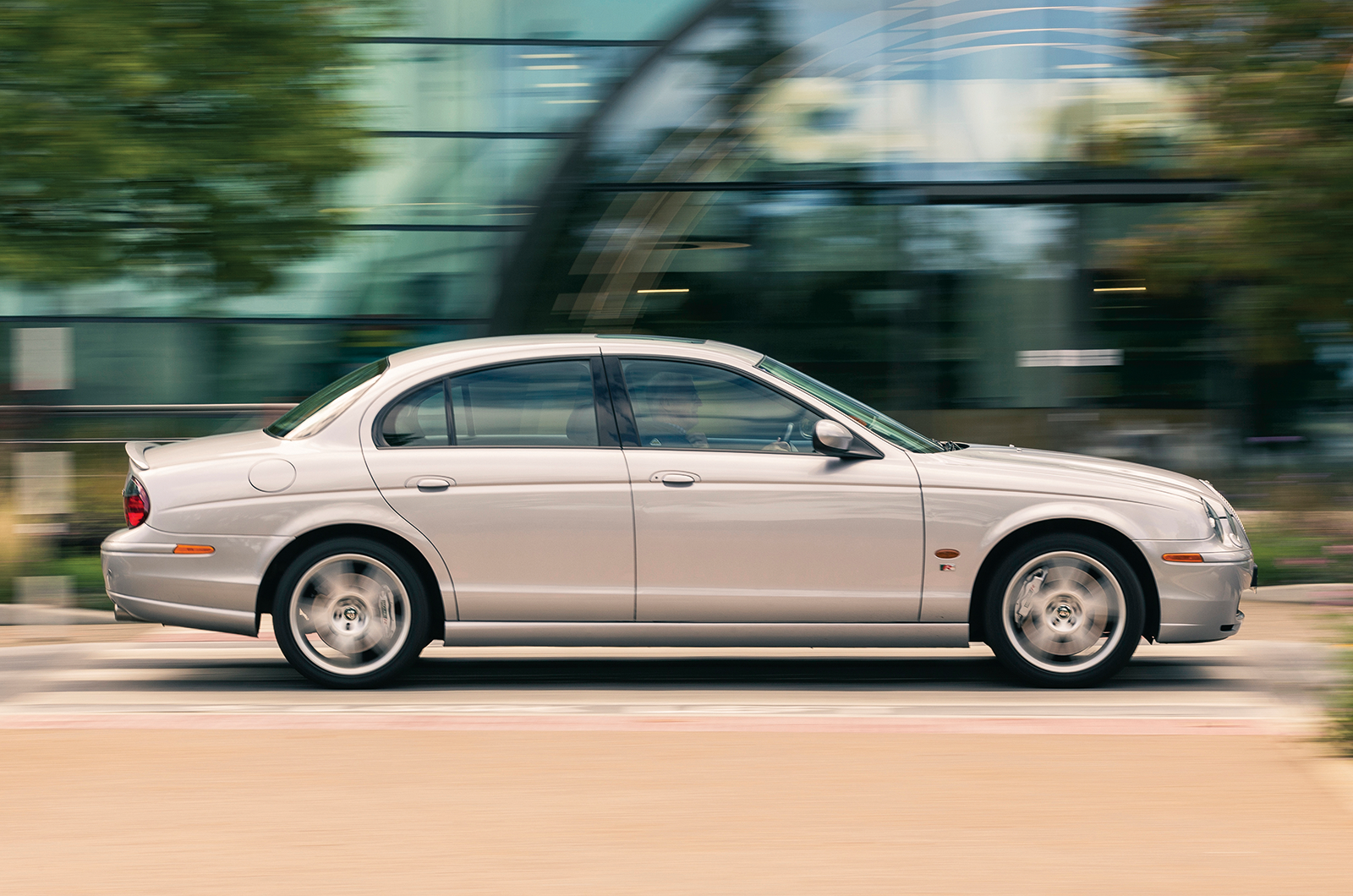 Classic & Sports Car – Supersaloon showdown: BMW M5 vs Jaguar S-type R vs Maserati Quattroporte vs Mercedes-Benz E55 AMG