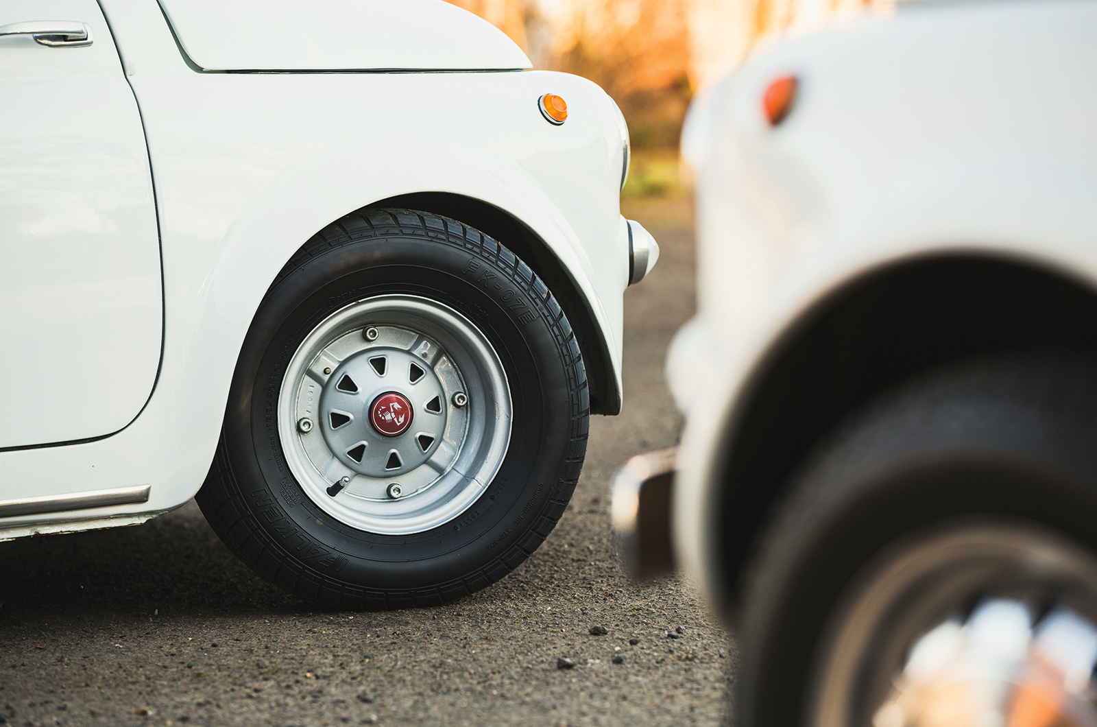 Classic & Sports Car – Abarth 695 SS vs Giannini 500TV: baby dragons