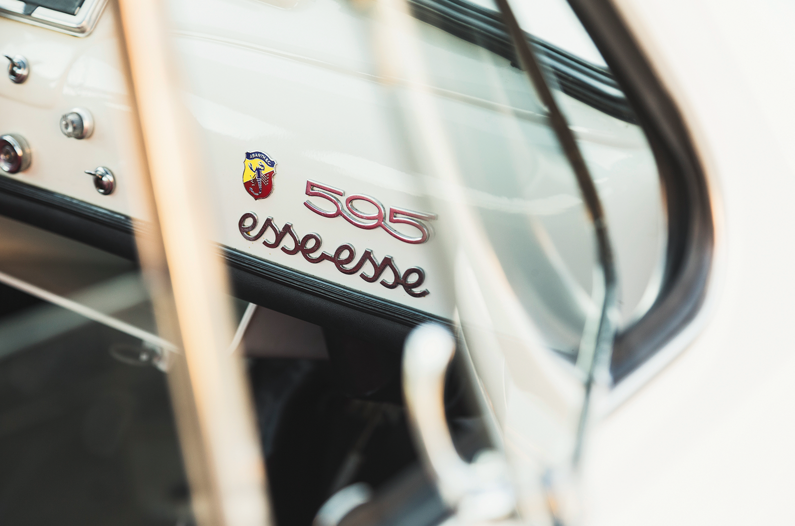 Classic & Sports Car – Abarth 695 SS vs Giannini 500TV: baby dragons