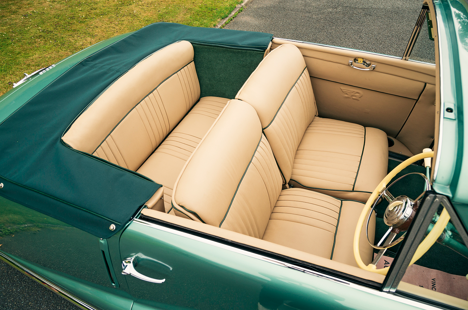 Classic & Sports Car – Austin A90 Atlantic: one for the album