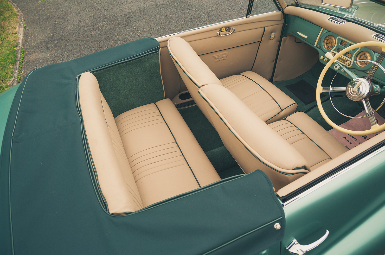 Classic & Sports Car – Austin A90 Atlantic: one for the album