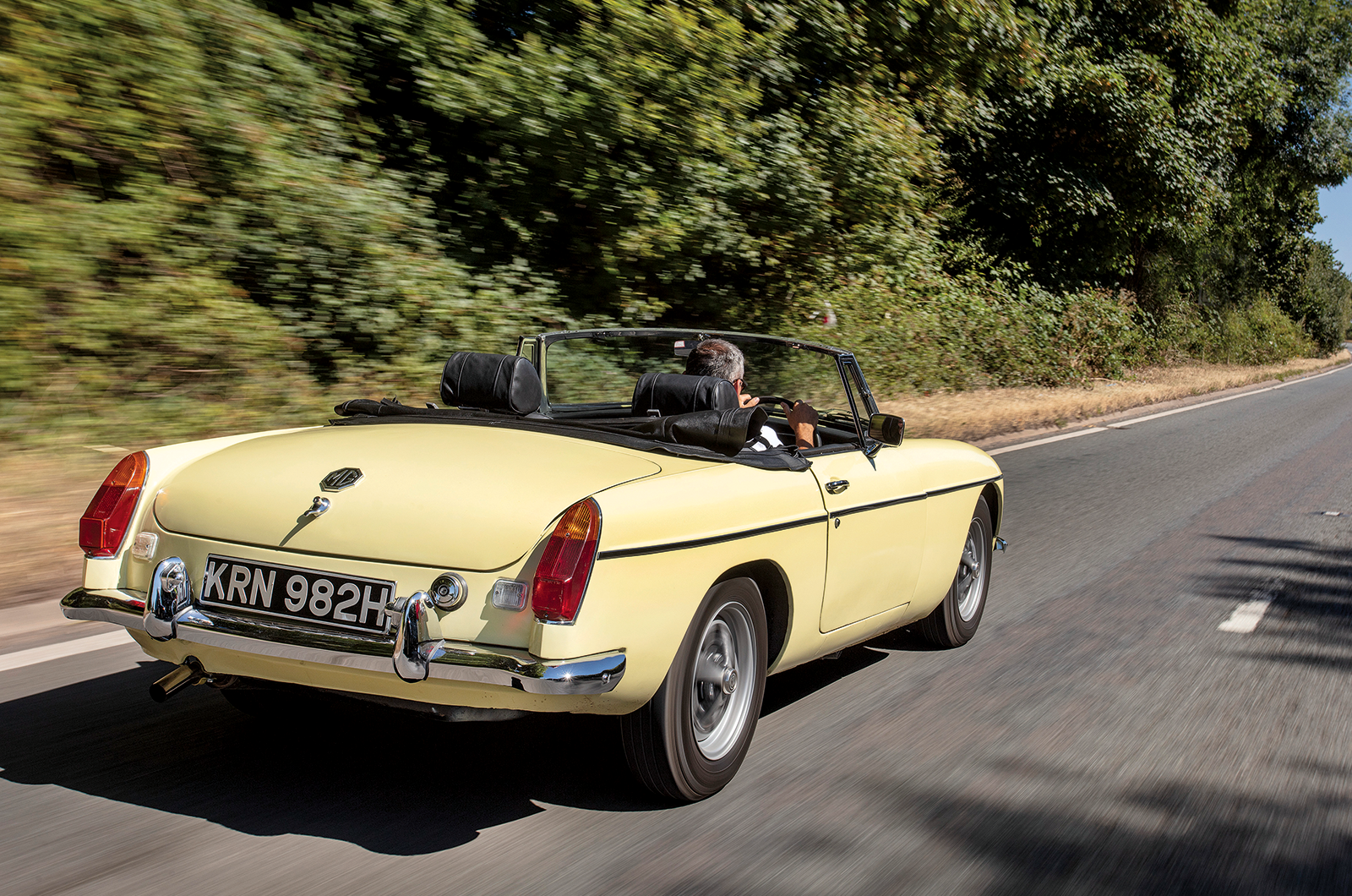 Classic & Sports Car – Buyer’s guide: MGB roadster