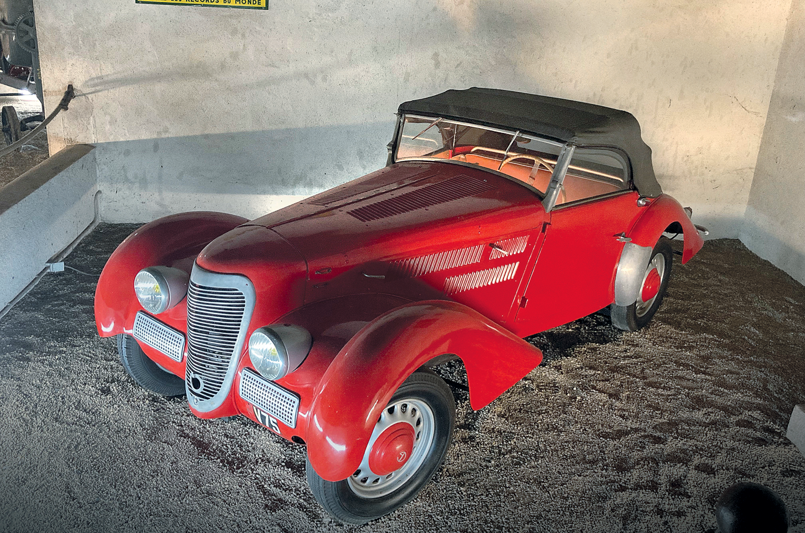 Classic & Sports Car – Classic shrine: Musée Maurice Dufresne