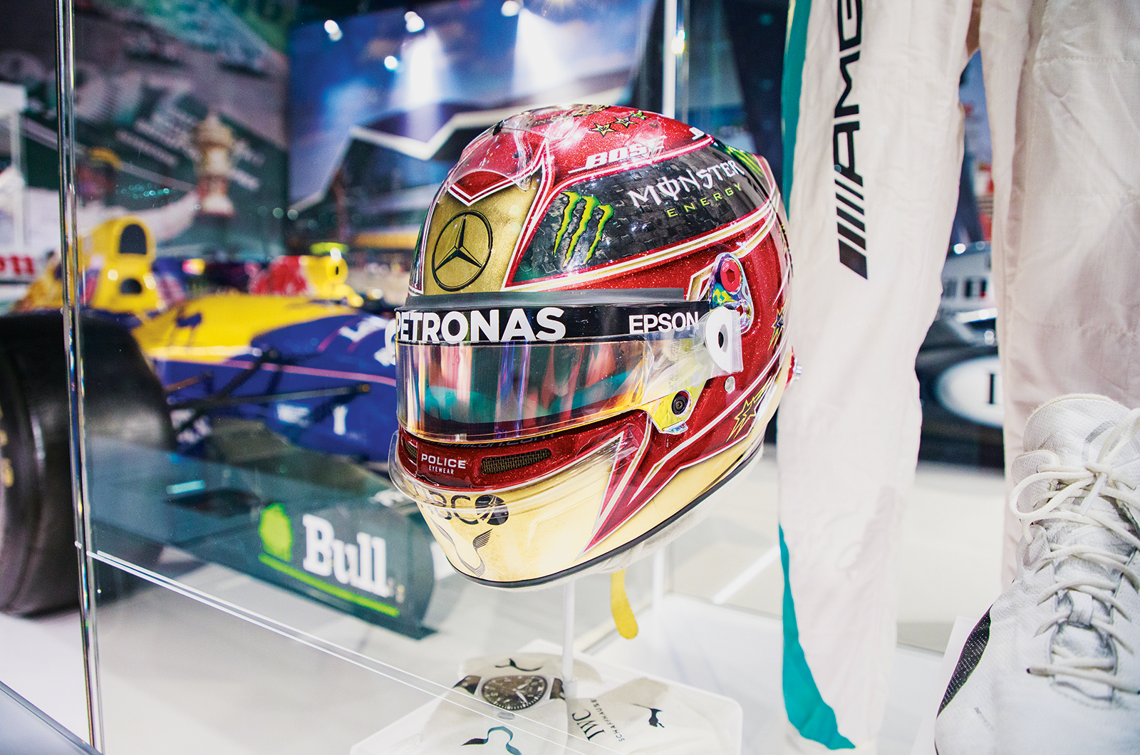 Classic & Sports Car – Classic shrine: Silverstone Interactive Museum