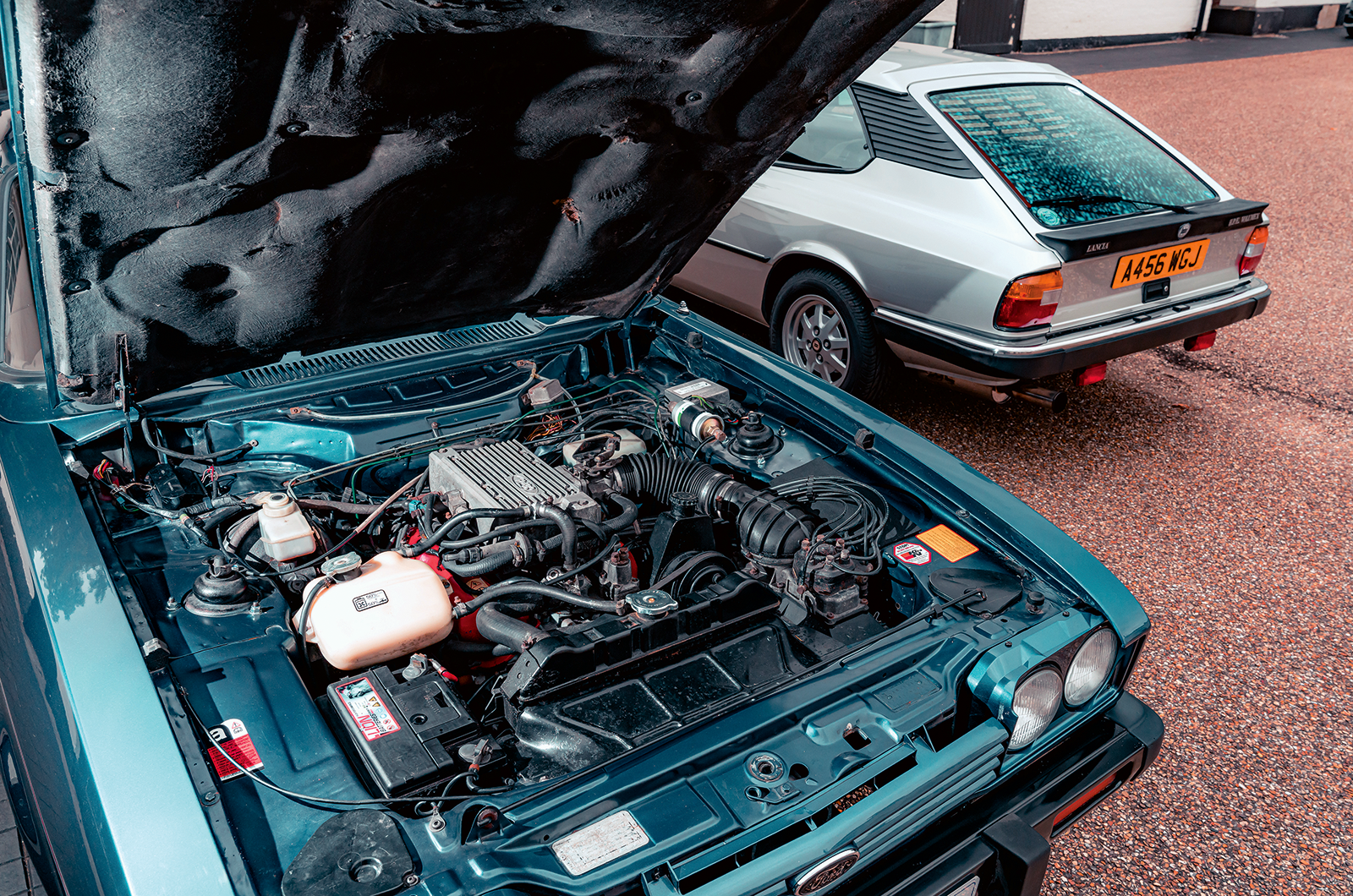 Classic & Sports Car – Ford Capri 2.8 Injection vs Renault Fuego Turbo vs Lancia HPE Volumex: a question of aspiration