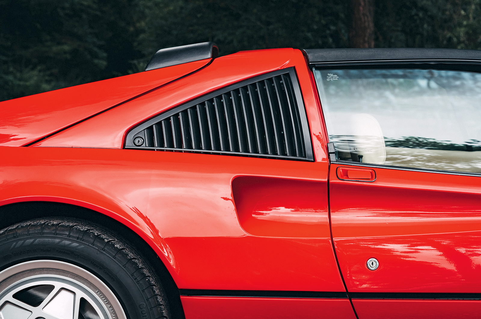 Classic & Sports Car – Junior supercar battle: Ferrari 328GTS vs Lotus Esprit Turbo vs Lamborghini Jalpa