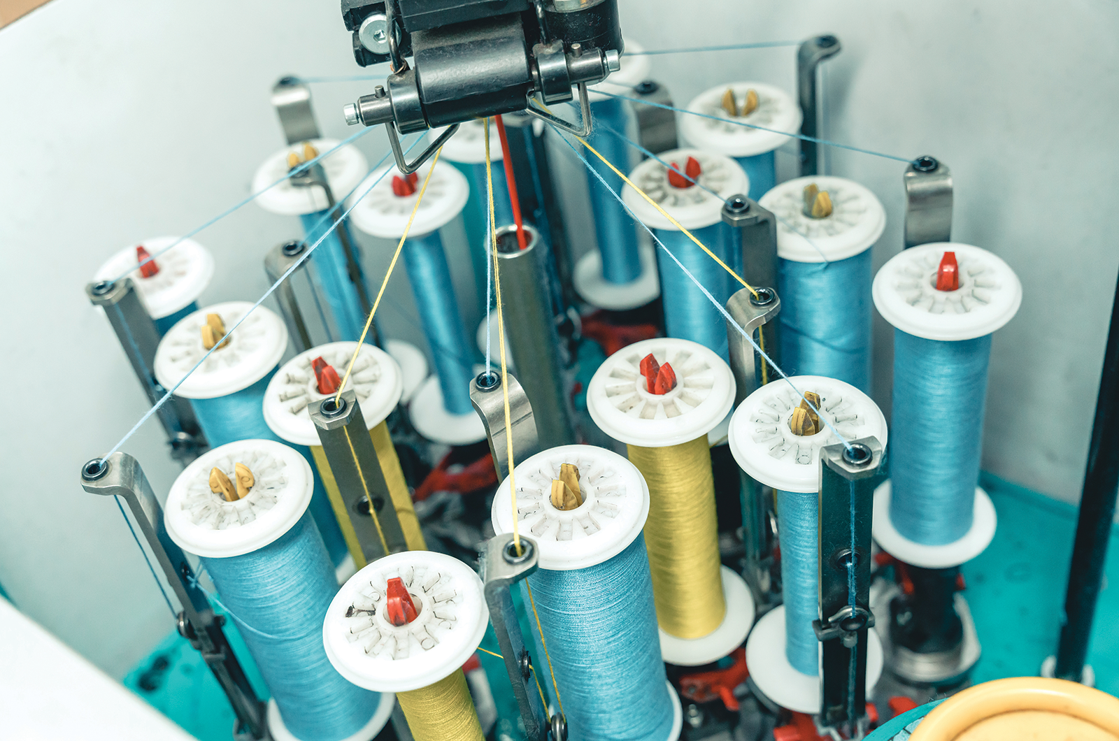 Classic & Sports Car – The specialist: Autosparks