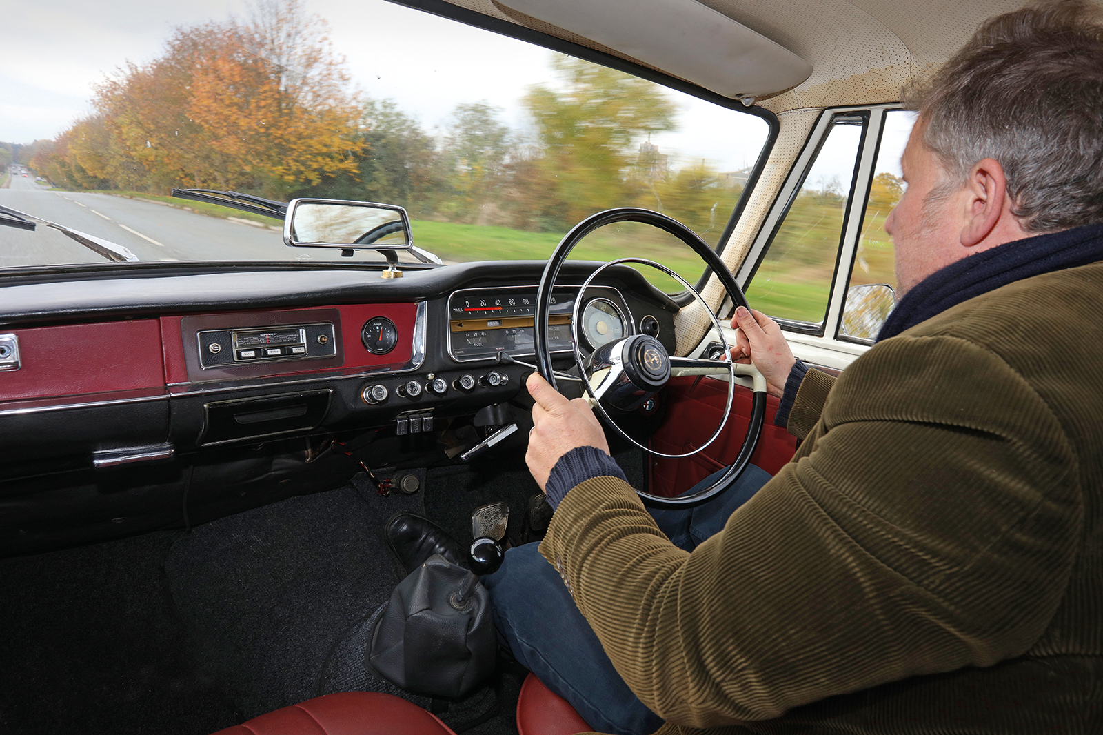 Classic & Sports Car – Alfa Romeo 1900 Super vs 2600 Berlina: Milan’s post-war saloons