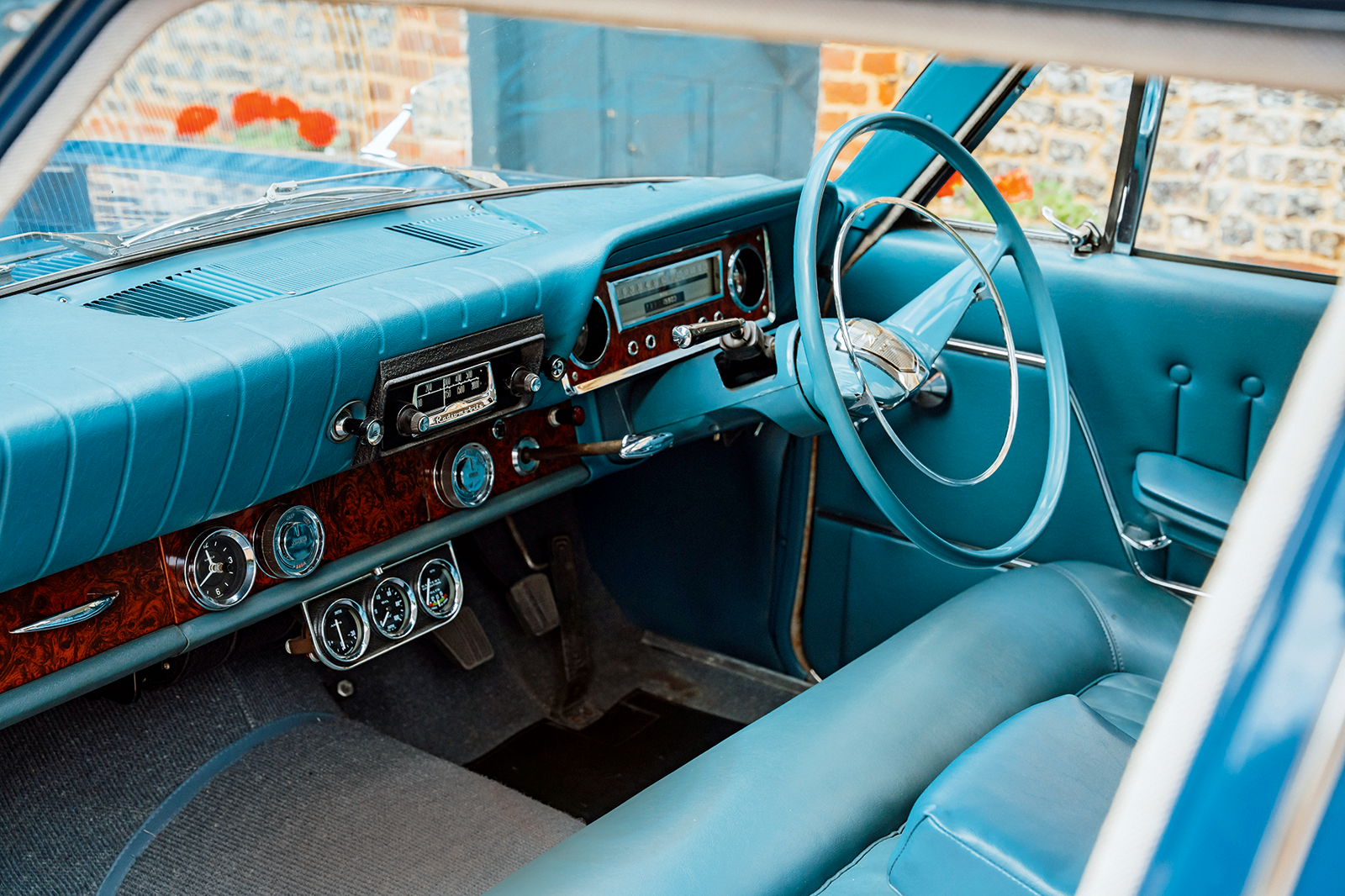 Classic & Sports Car – Austin A110 Westminster vs Ford Zodiac MkIII vs Vauxhall Cresta PB: symbols of success