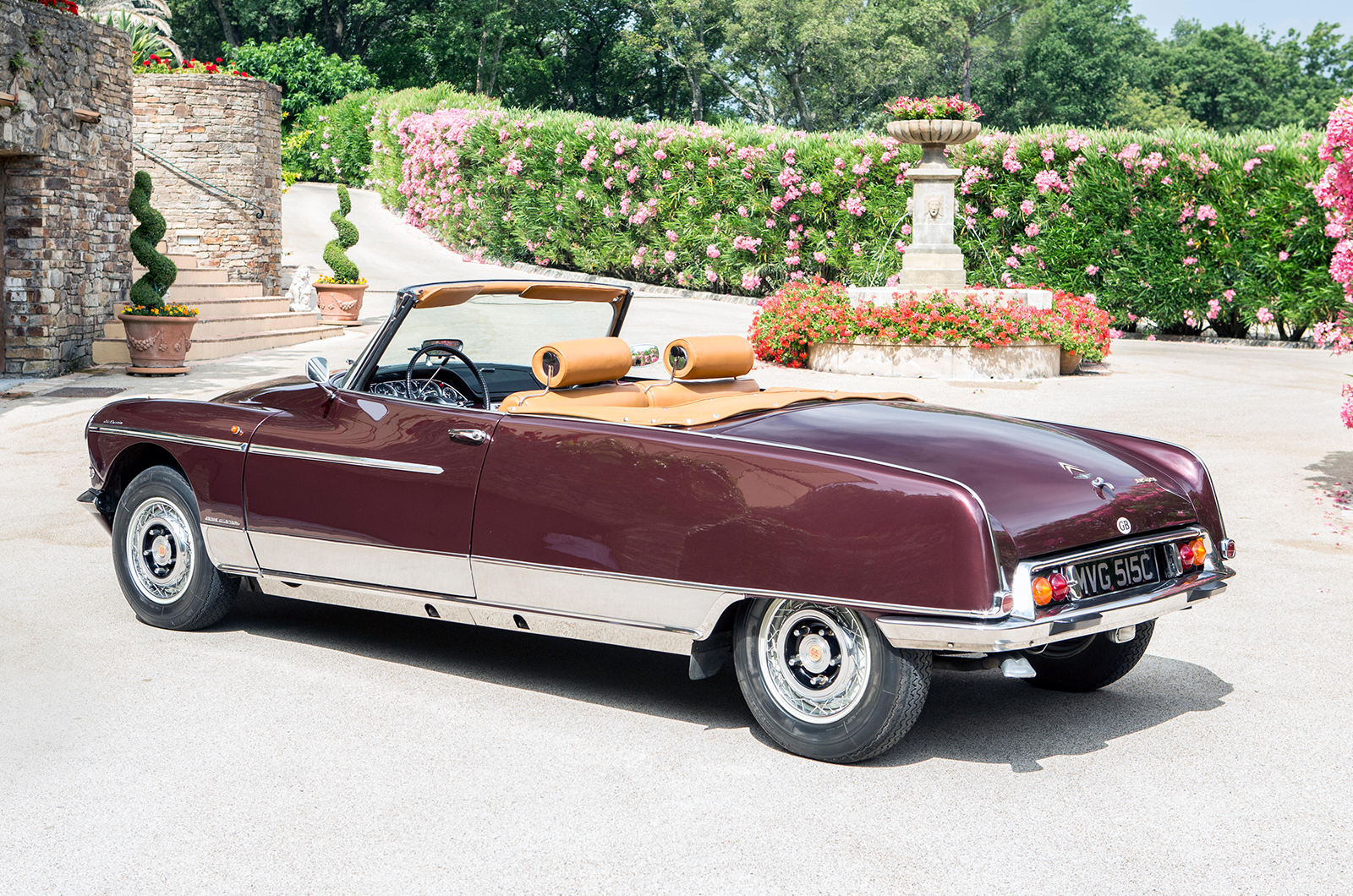 Classic & Sports Car – Citroën DS Majesty: the Midas touch