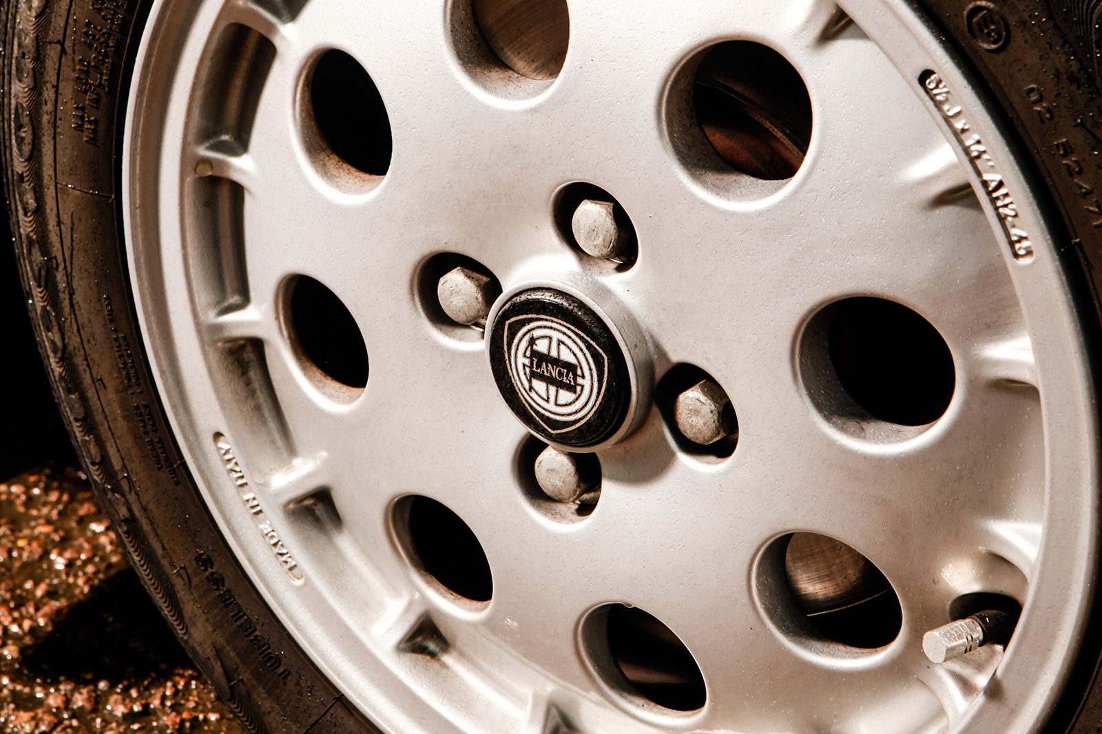 Classic & Sports Car – Renault 5 GT turbo vs Lancia Delta HF turbo ie: small cars, big punch