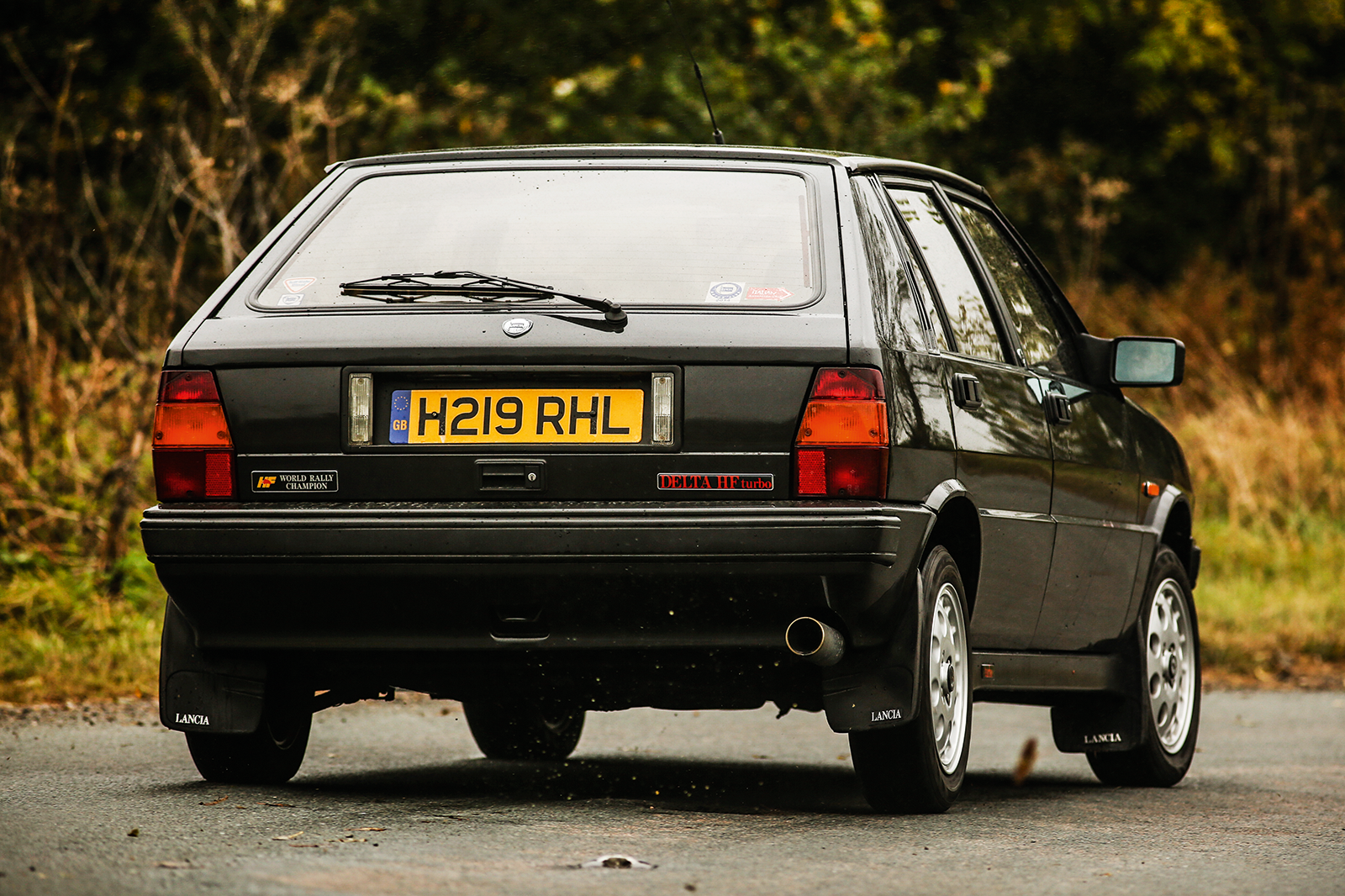 Classic & Sports Car – Renault 5 GT turbo vs Lancia Delta HF turbo ie: small cars, big punch