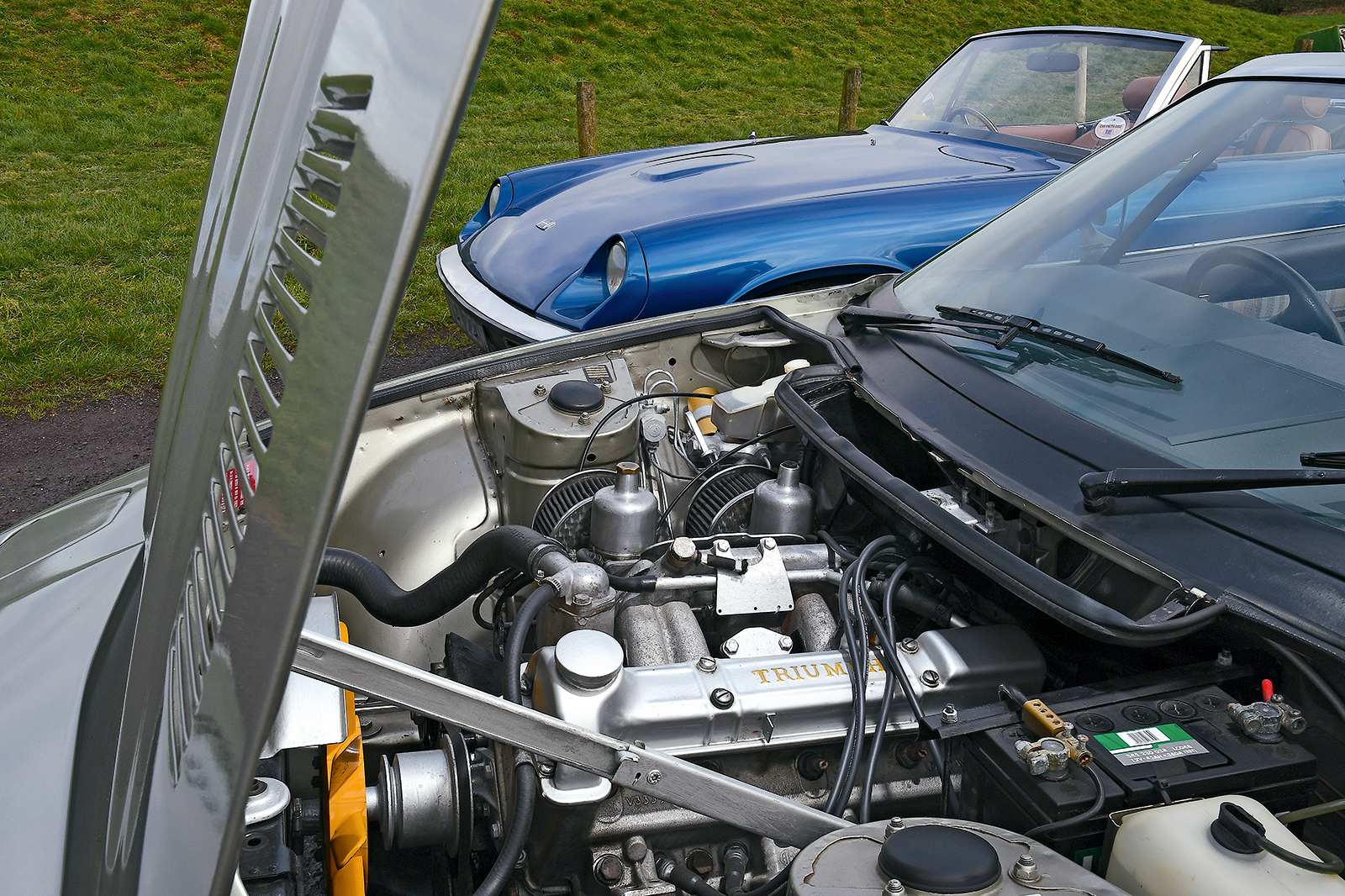 Classic & Sports Car – Triumph TR7 vs Jensen-Healey: underdog day