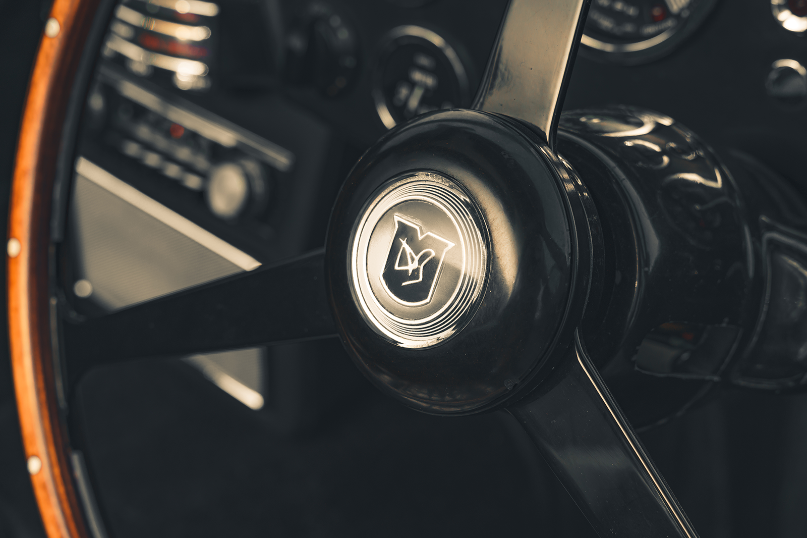 Classic & Sports Car – Aston Martin DB5: an unconventional daily driver