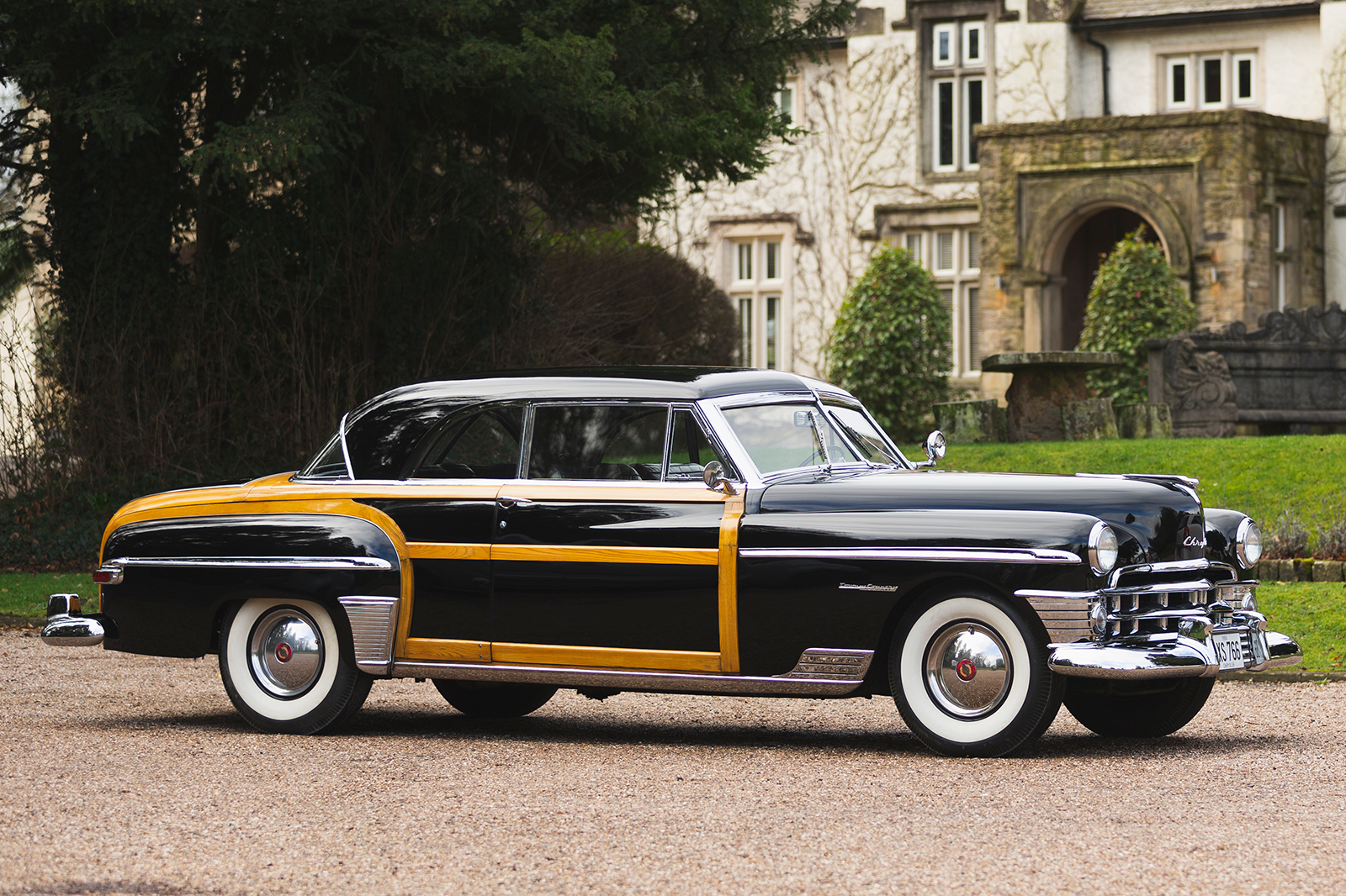 Classic & Sports Car – Chrysler Newport Town and Country: wood you believe it?