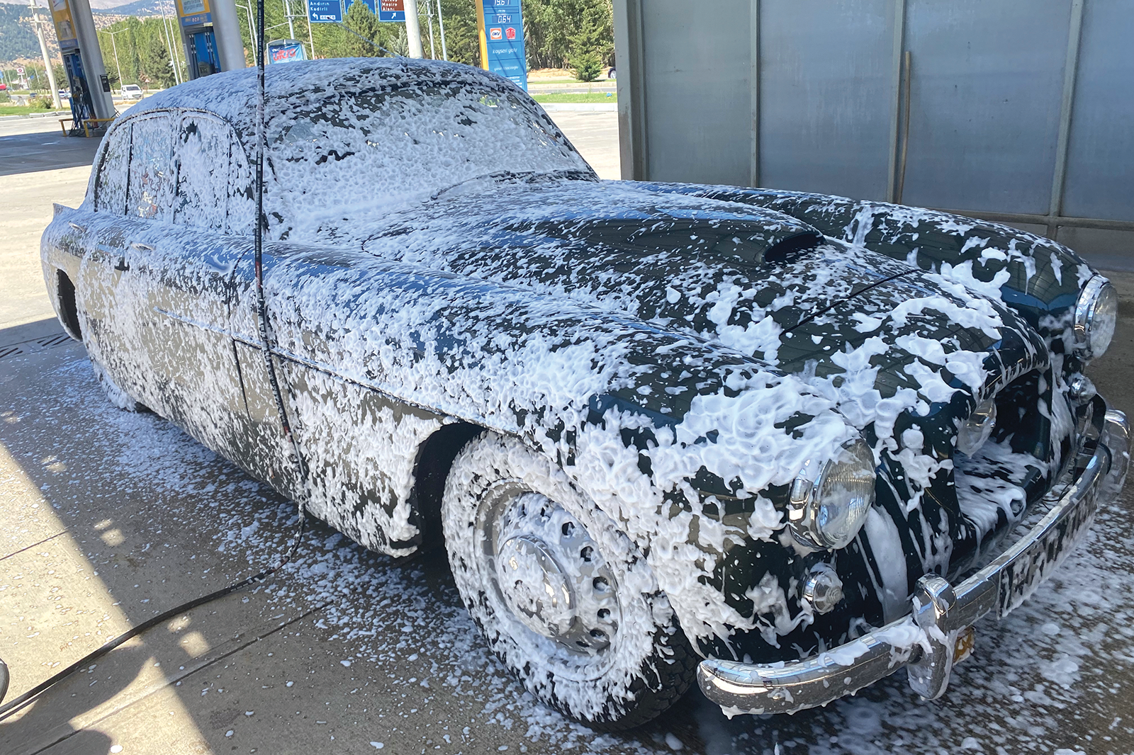 Classic & Sports Car – Reliving a whirlwind adventure to Turkey in classic Bristols