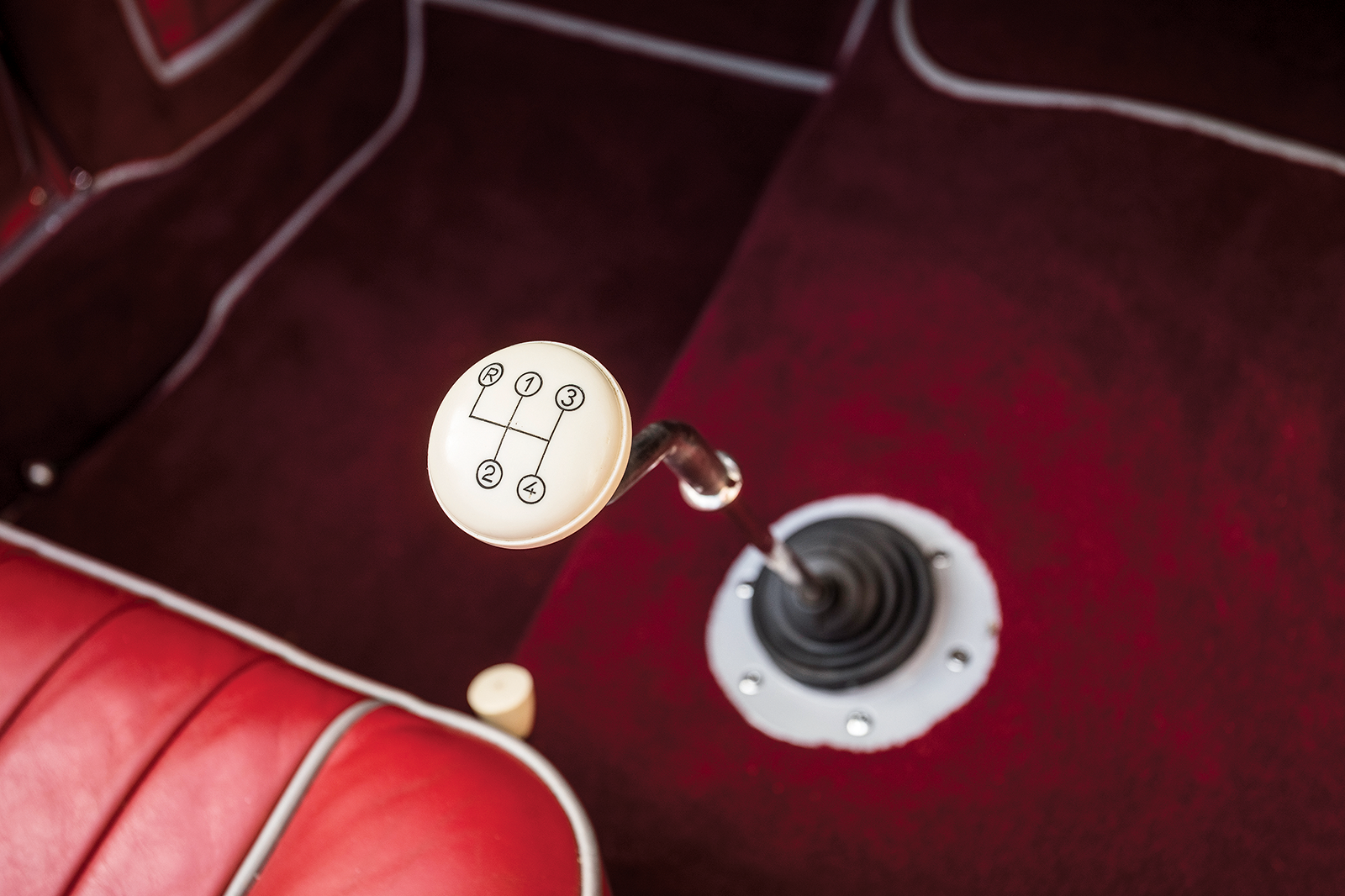 Classic & Sports Car – Driving John Surtees’ rare BMW 503 Cabriolet