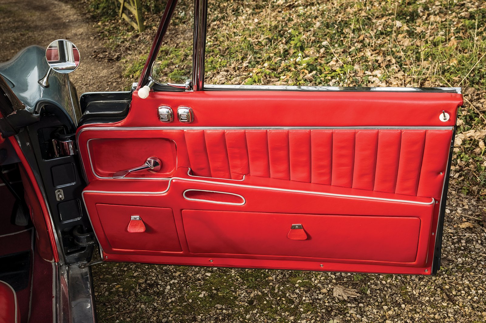 Classic & Sports Car – Driving John Surtees’ rare BMW 503 Cabriolet