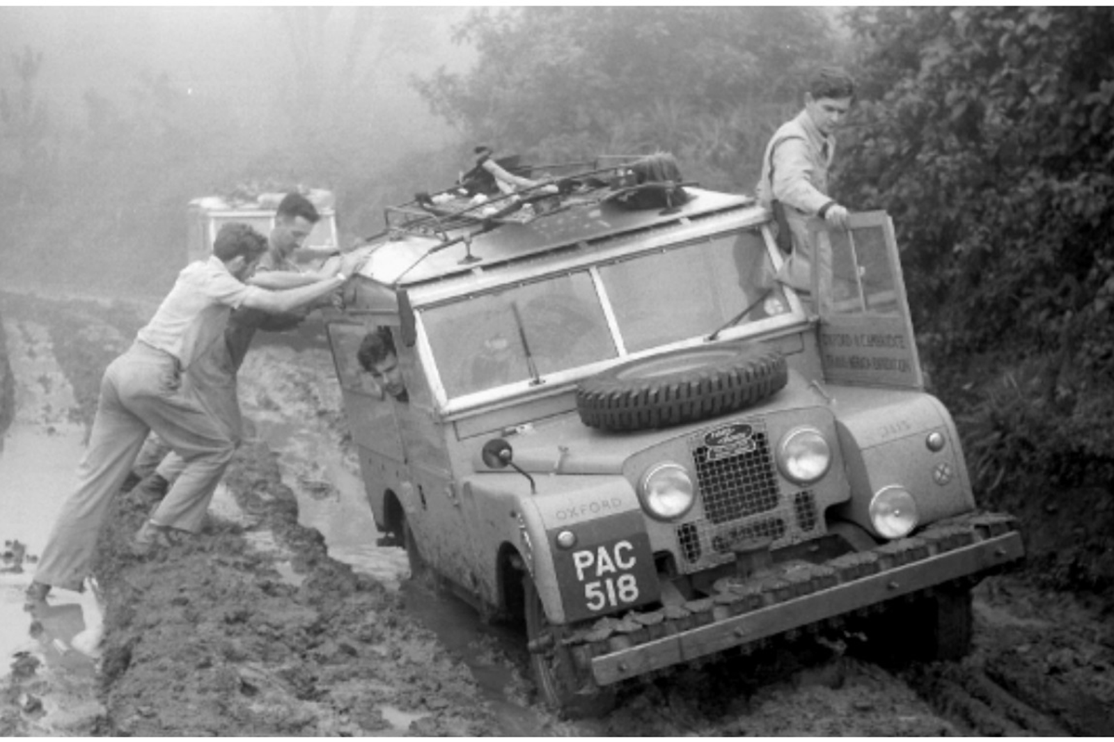 Classic & Sports Car – Landmark Land-Rovers coming to London Concours