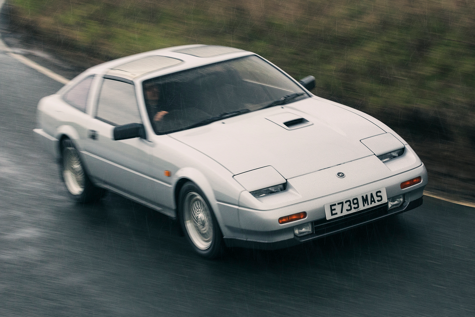 Classic & Sports Car – Mitsubishi Starion EX vs Nissan Fairlady 200ZR: the forbidden Z