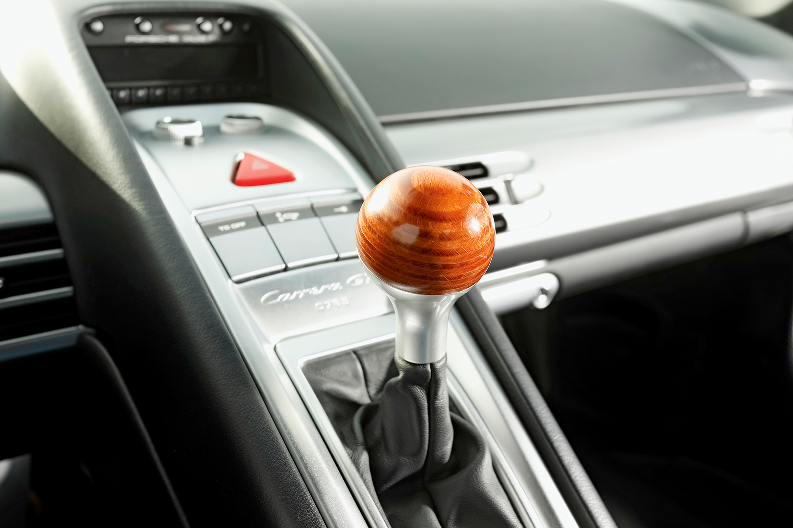 Porsche Carrera GT vs Dodge Viper vs Lamborghini Gallardo: V10 titans