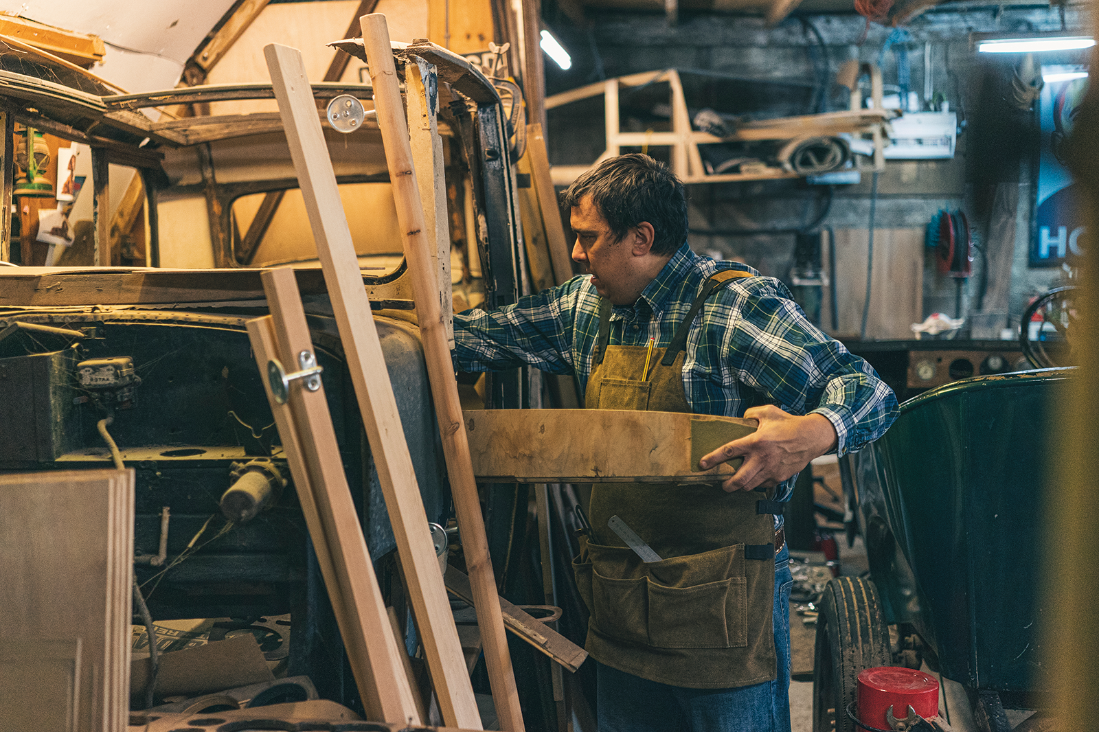 Classic & Sports Car – The specialist: Sowerby Coachworks & Veneering