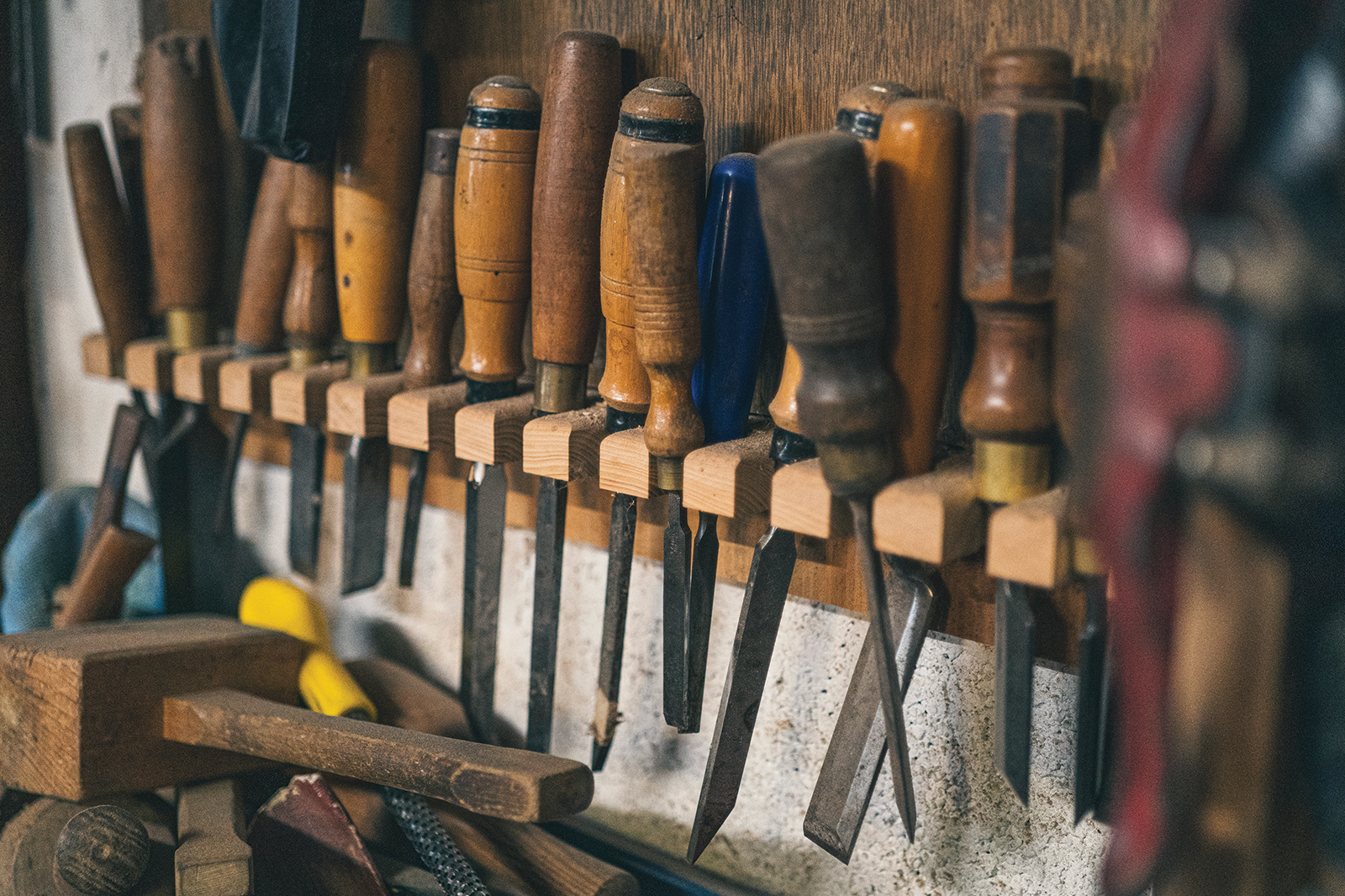 Classic & Sports Car – The specialist: Sowerby Coachworks & Veneering