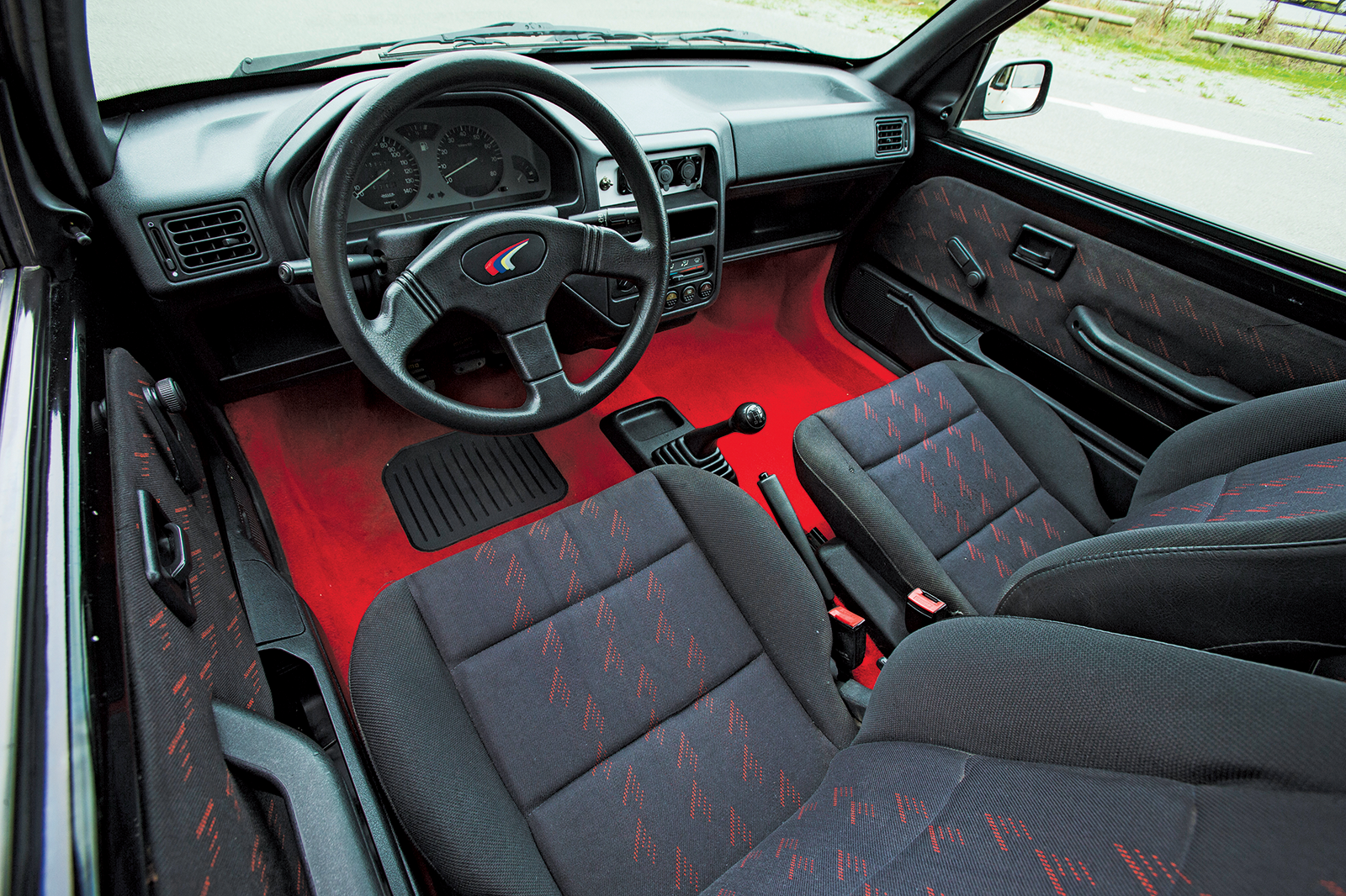 Classic & Sports Car – Peugeot 205, 106 and 306 Rallyes: the perfect formula