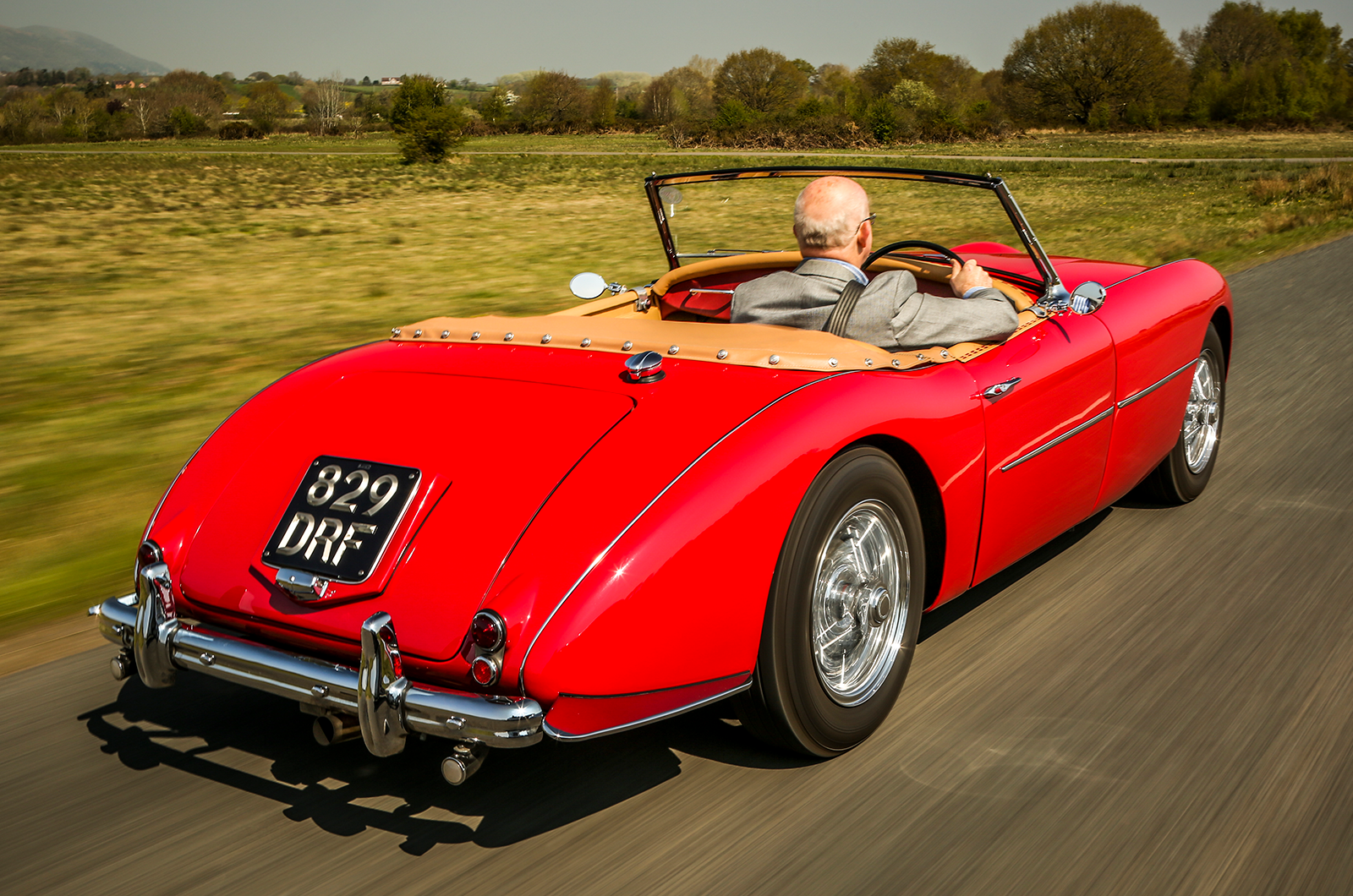 Classic & Sports Car – Triumph TR2 vs Swallow Doretti: genetic engineering
