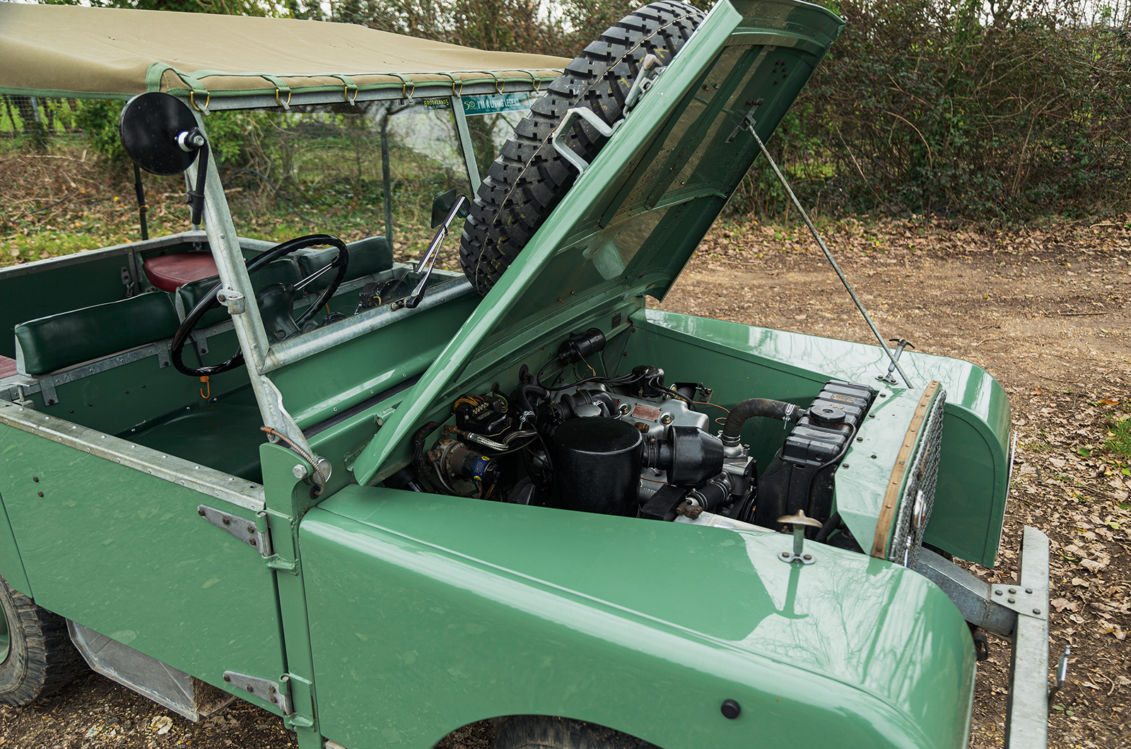 Classic & Sports Car – 1948’s game changers: Land-Rover