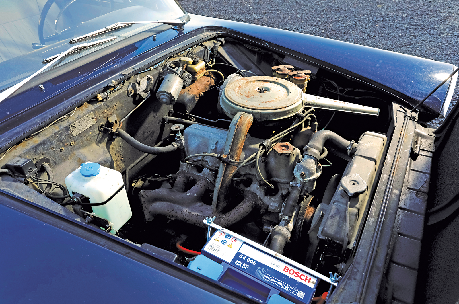 Classic & Sports Car – Fiat 1500L vs Peugeot 404: the shape of things to come