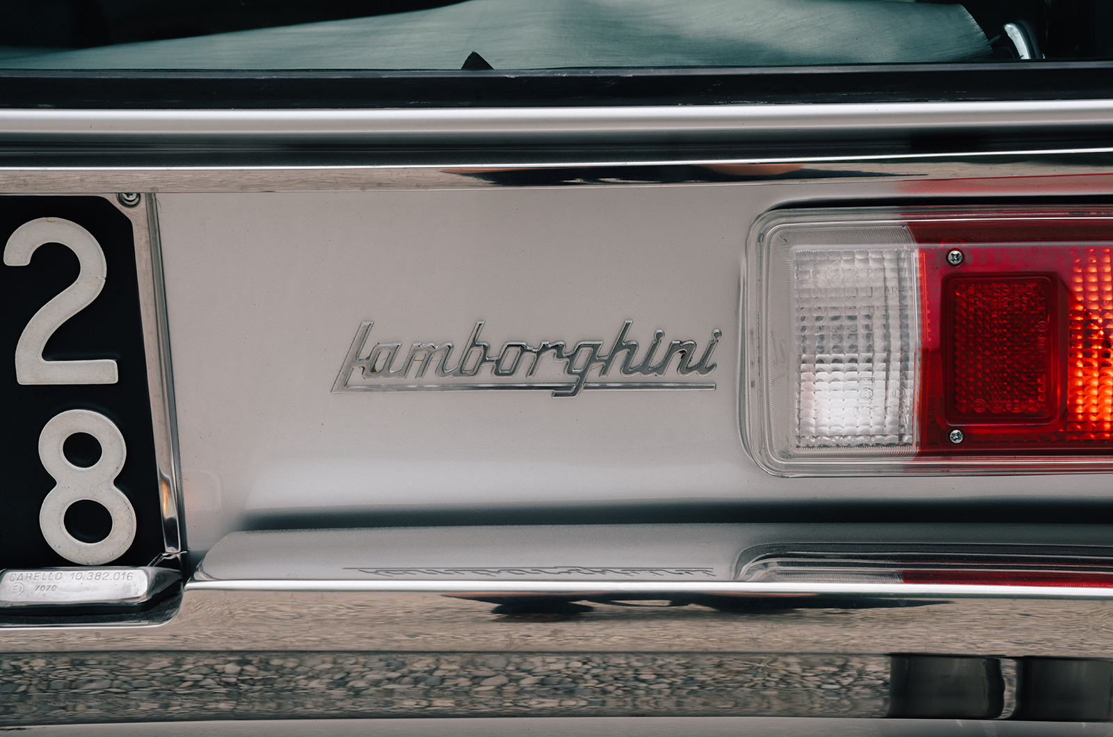 Classic & Sports Car – Lamborghini Espada S3 vs Aventador Ultimae: the Bull’s last fight