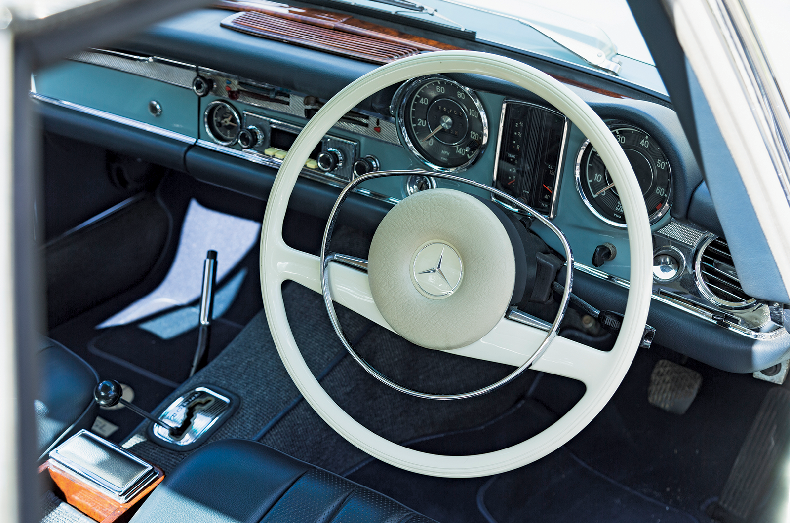 Classic & Sports Car – Mercedes-Benz SL Pagoda at 60: celebrating Stuttgart’s finest