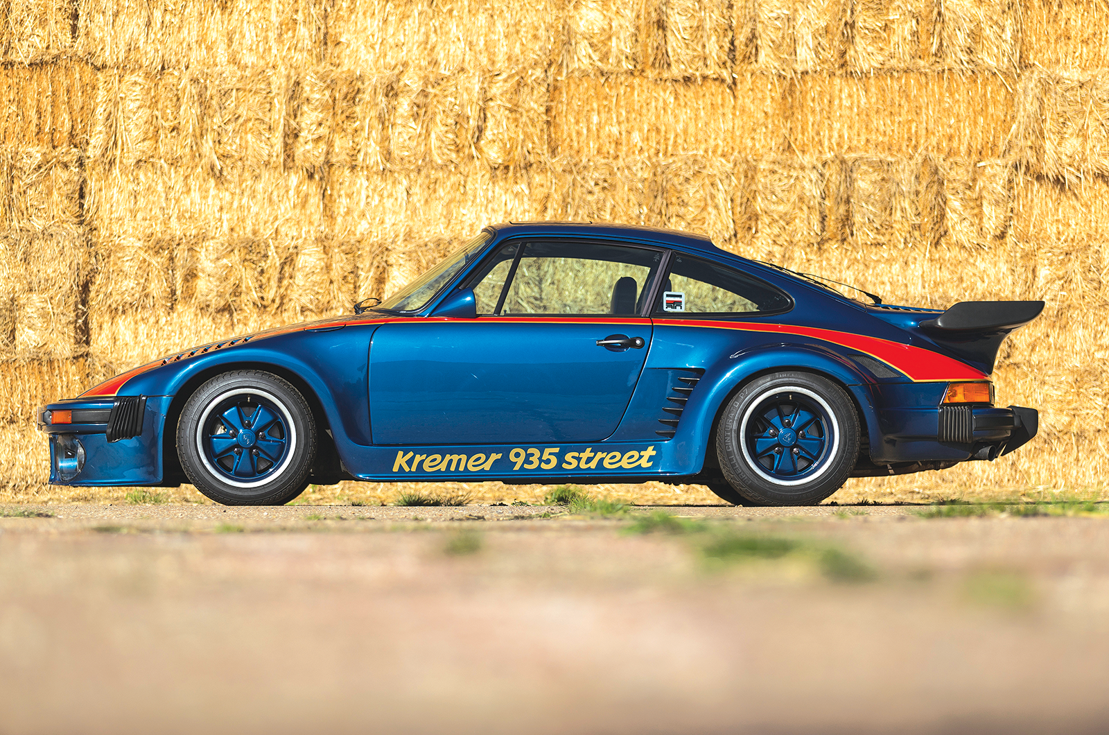 Classic & Sports Car – Porsche 911 Carrera 2.7 MFI by Kremer: street-legal racer