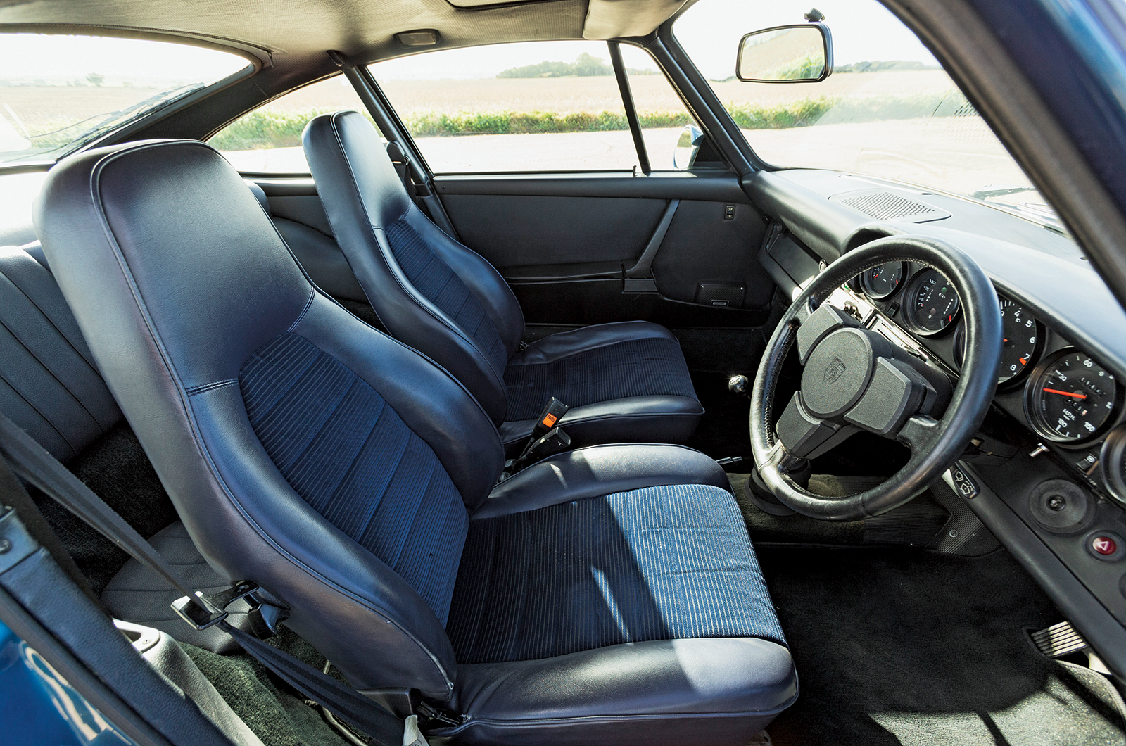 Classic & Sports Car – Porsche 911 Carrera 2.7 MFI by Kremer: street-legal racer