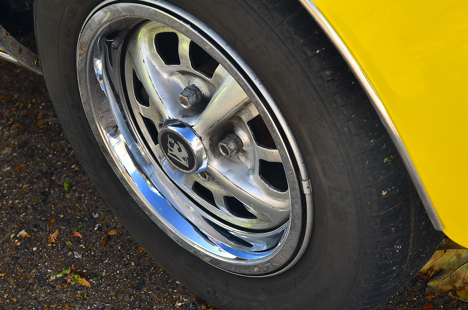 Classic & Sports Car – Morris Marina vs Hillman Hunter vs Vauxhall Cavalier: sales pitch