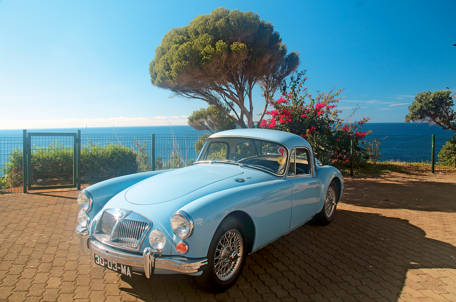 Classic & Sports Car – Discover the old-world charm of Madeira’s classic car scene
