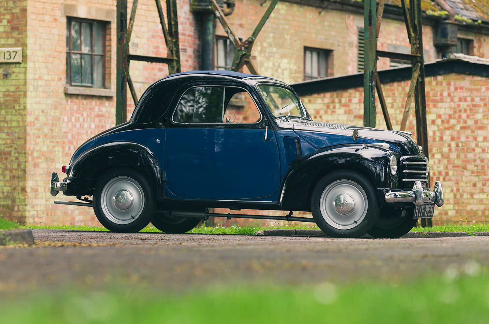 Classic & Sports Car – Fiat 500C ‘Topolino’: the mouse that roared