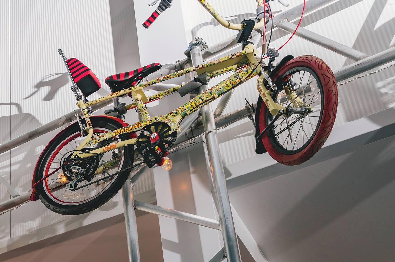 Classic & Sports Car – Also in my garage: classic cars and Raleigh Chopper bicycles