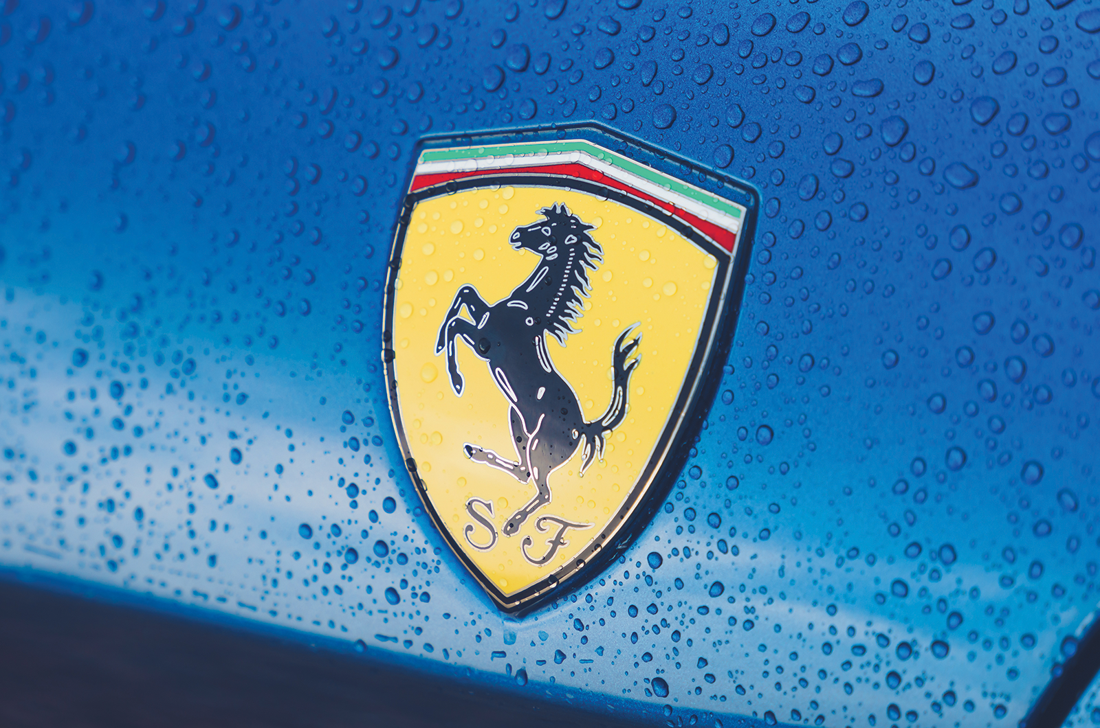 Classic & Sports Car – Aston Martin DB9 vs Ferrari 612 Scaglietti vs Bentley Continental GT: the grand tour