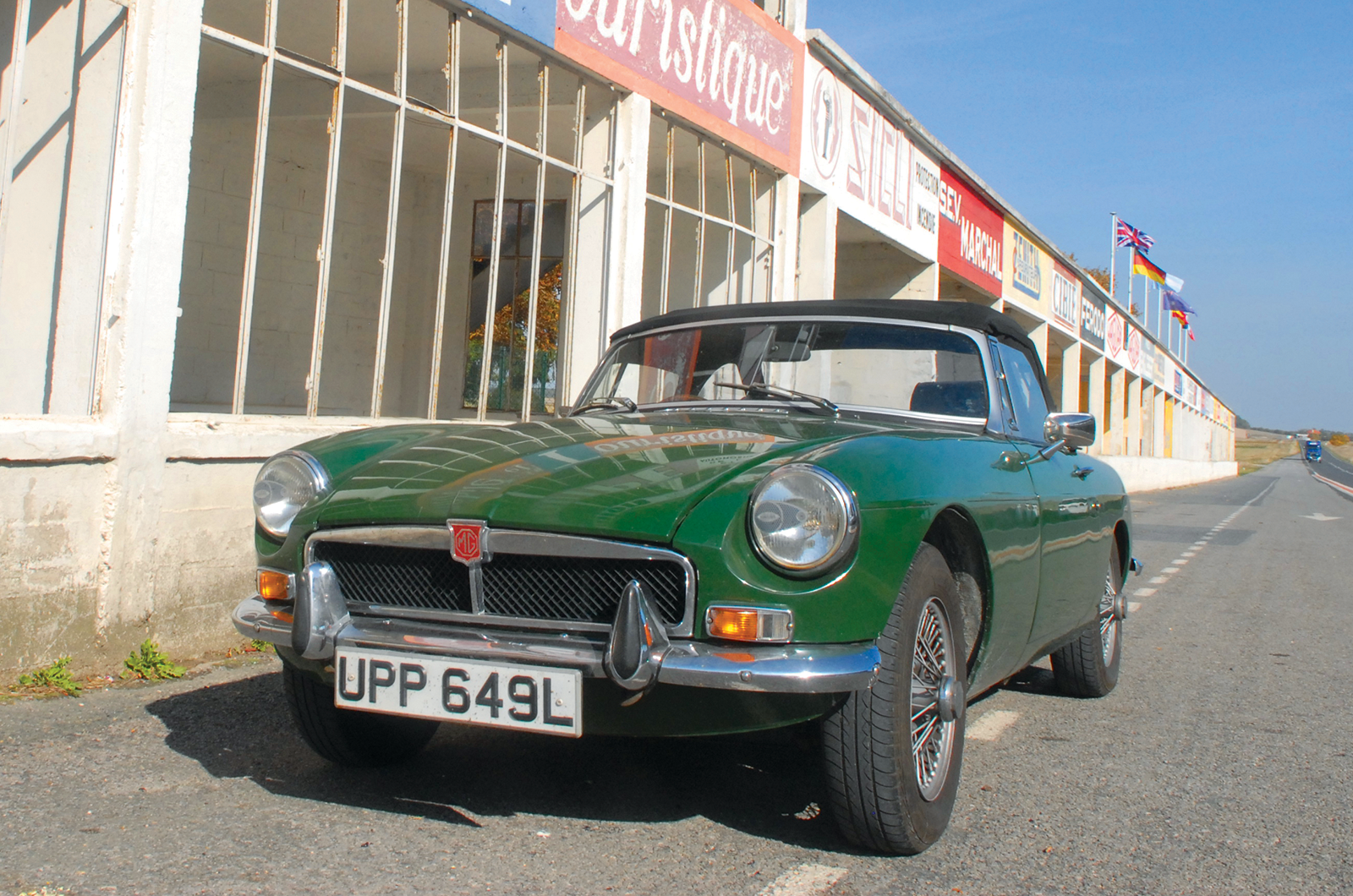 Classic & Sports Car – Your classic: MGB roadster