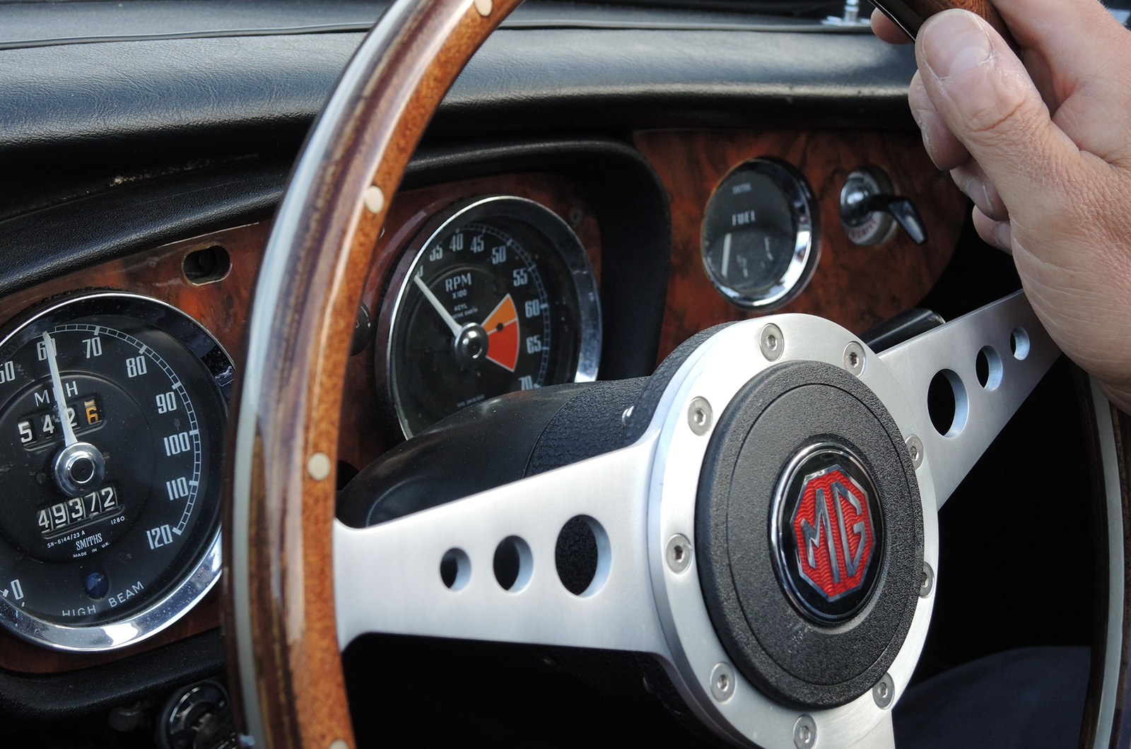 Classic & Sports Car – Your classic: MGB roadster