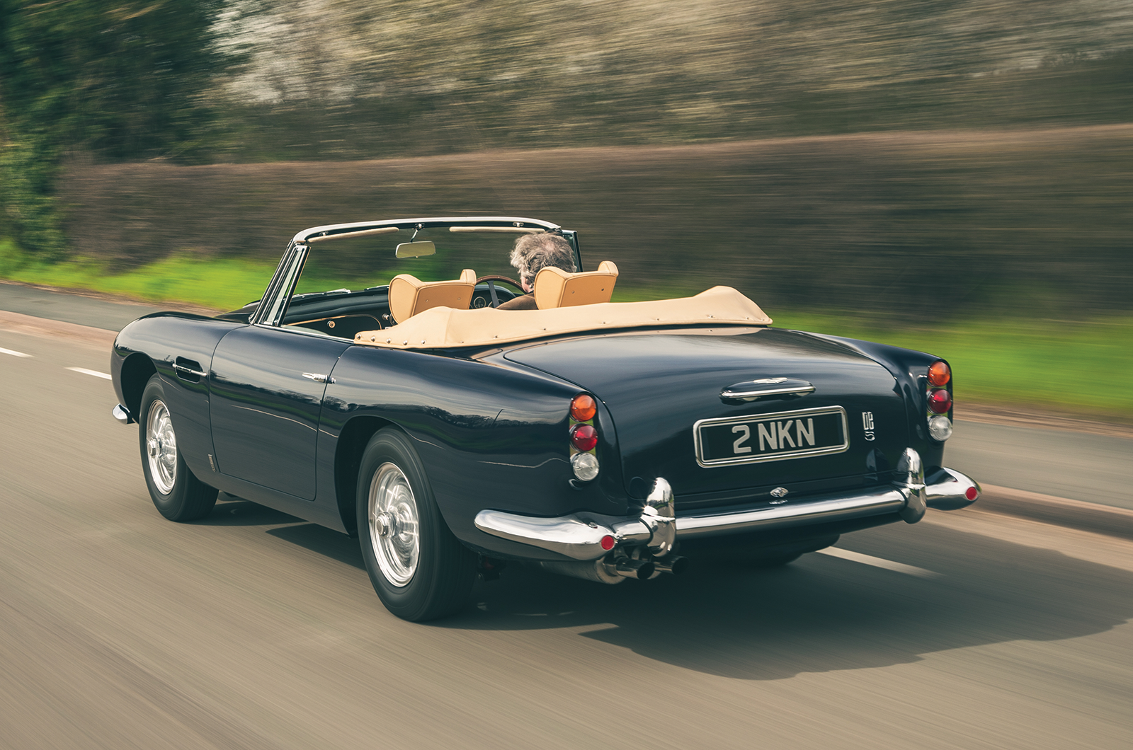 Classic & Sports Car – Aston Martin DB5: classic car royalty