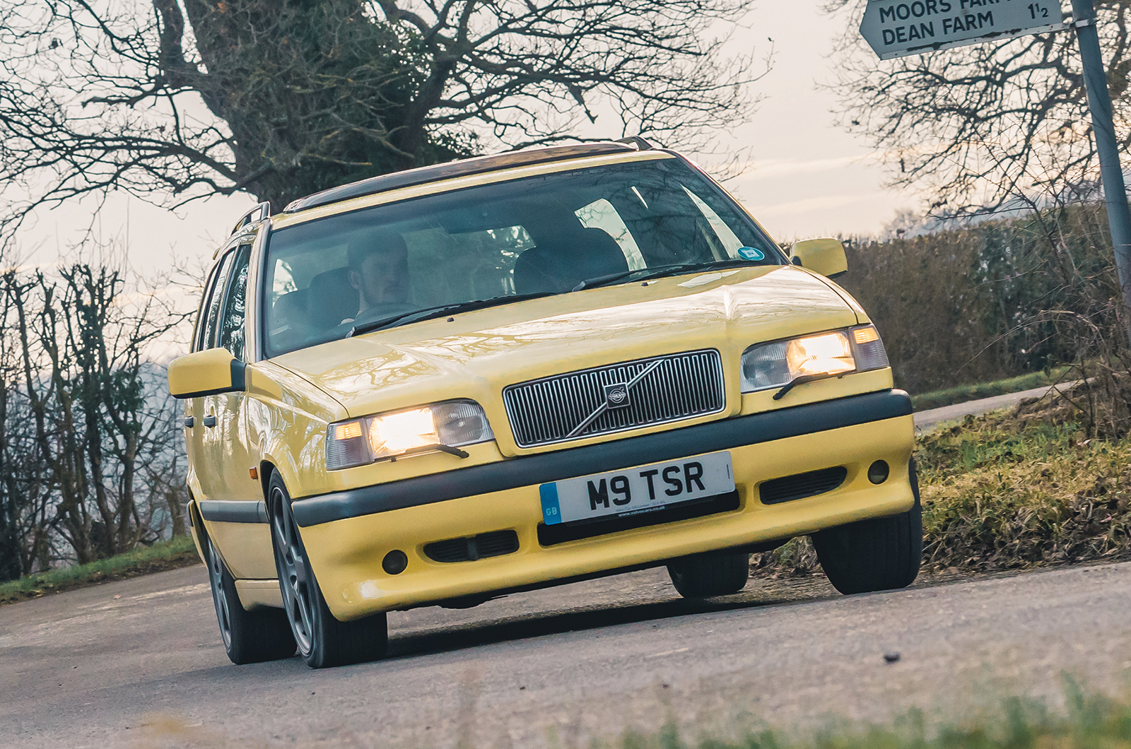 Classic & Sports Car – Audi 200 Avant quattro vs Volvo 850 T-5R: race-bred estates