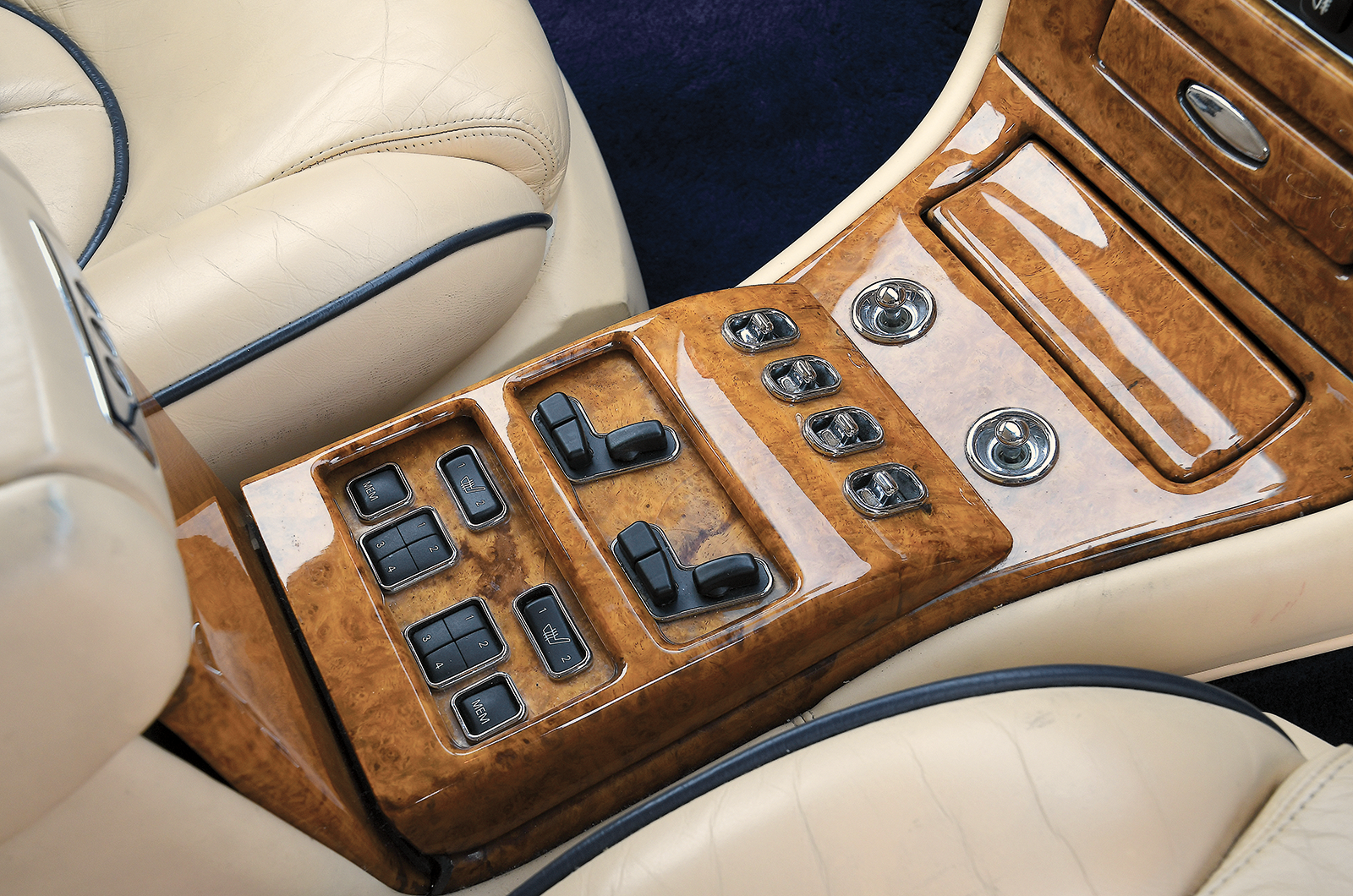 Classic & Sports Car – How Rolls-Royce and Bentley built one car with three engines