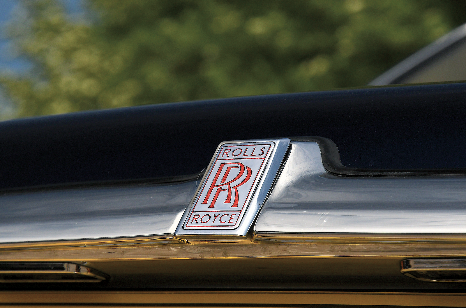 Classic & Sports Car – How Rolls-Royce and Bentley built one car with three engines