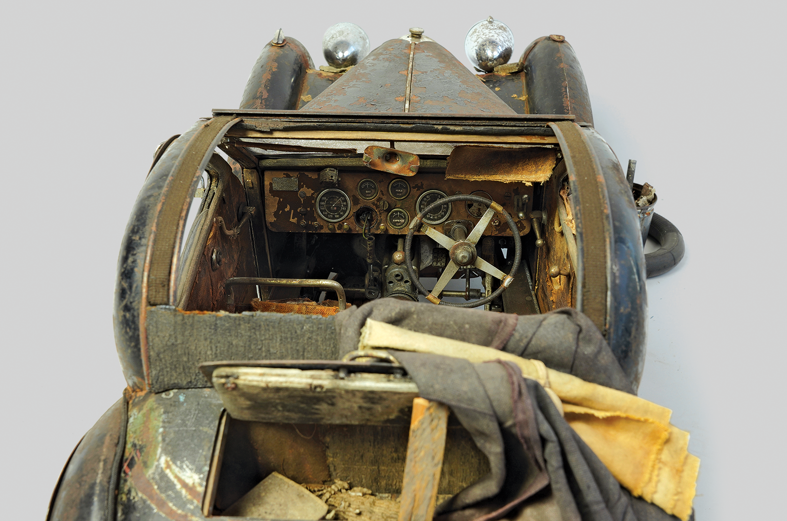 Classic & Sports Car – Motoring art: Martin Heukeshoven