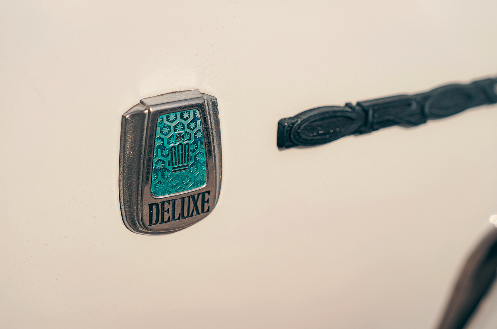 Classic & Sports Car – Toyota Crown: foreign affairs