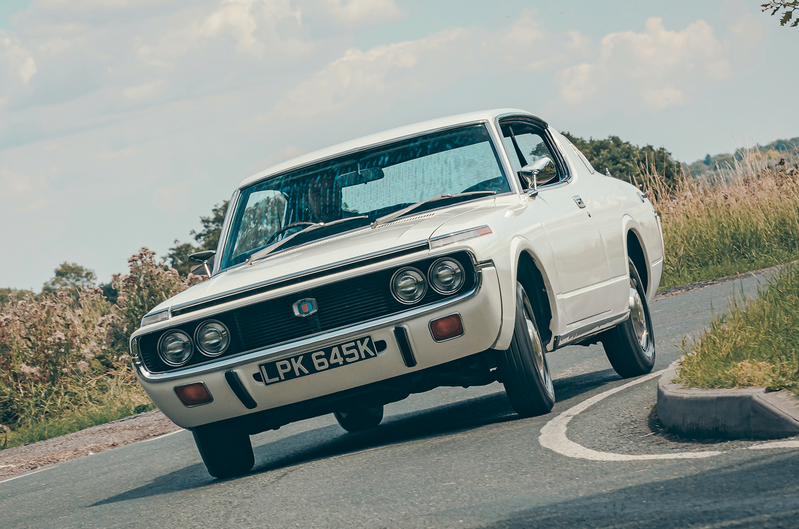 Classic & Sports Car – Toyota Crown: foreign affairs